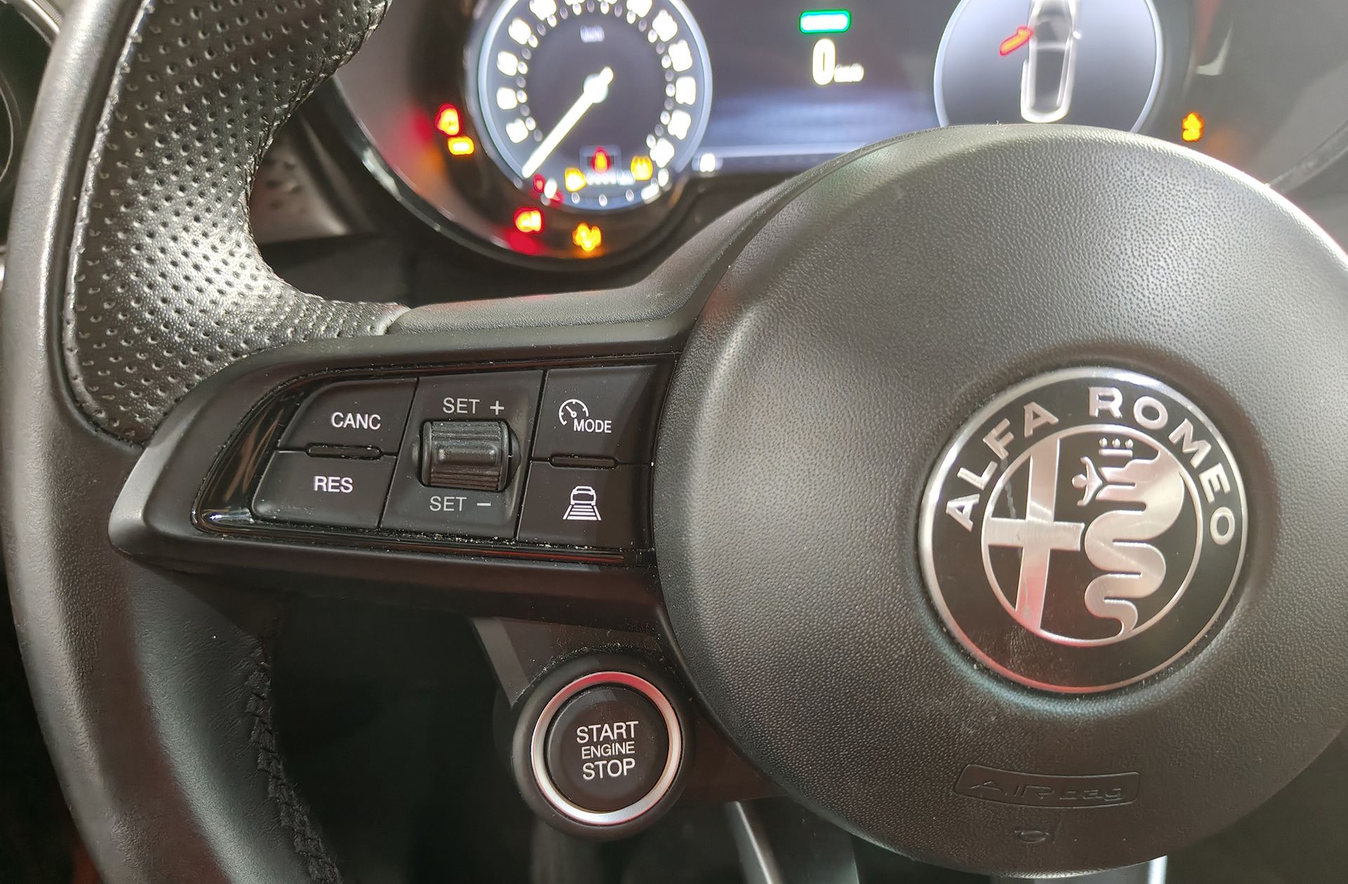 Alfa Romeo Tonale 1.5 MHEV Sprint FWD - foto 28