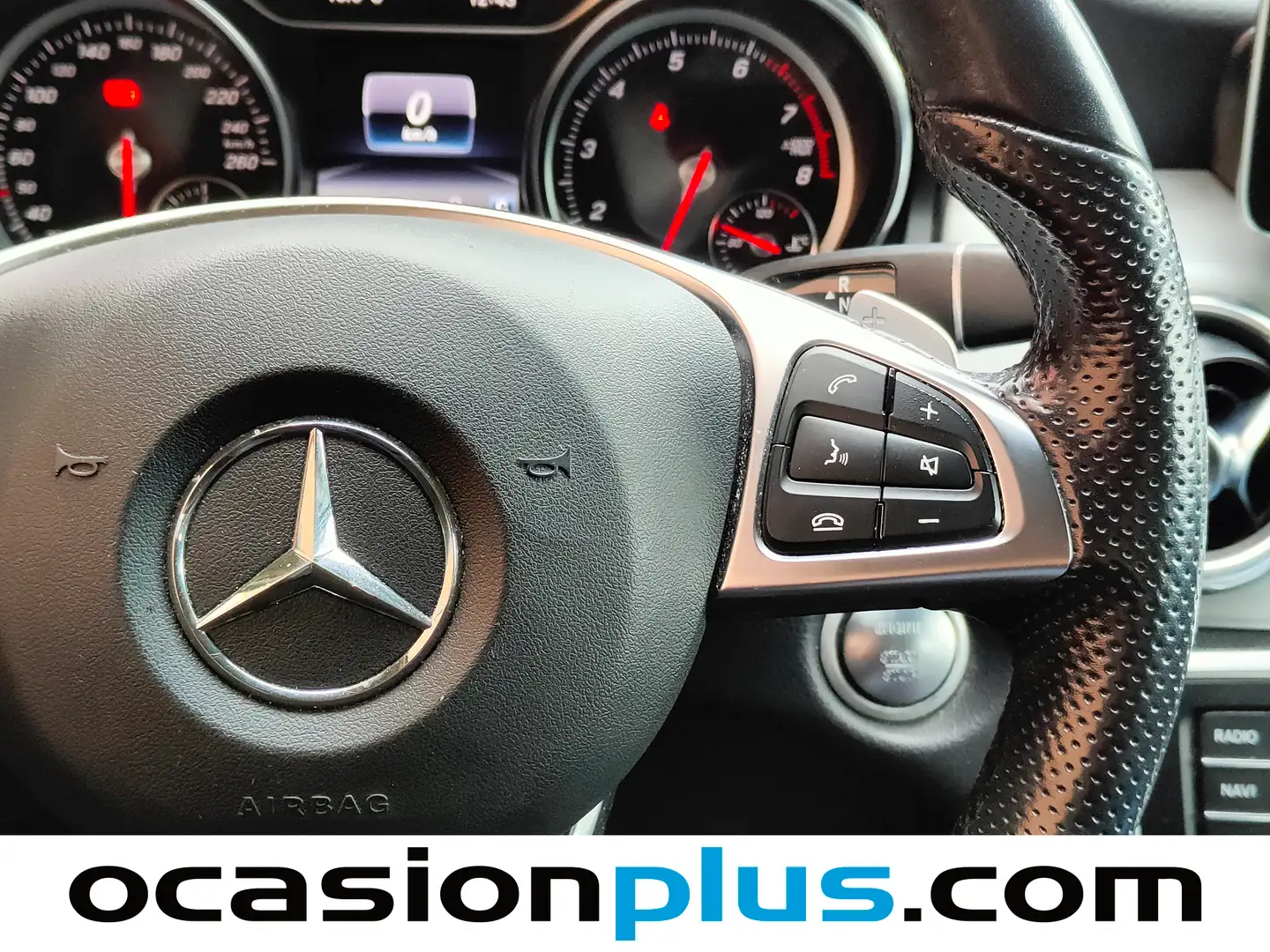 Foto Mercedes GLA Mercedes-Benz GLA 180 (122 CV) Pack AMG