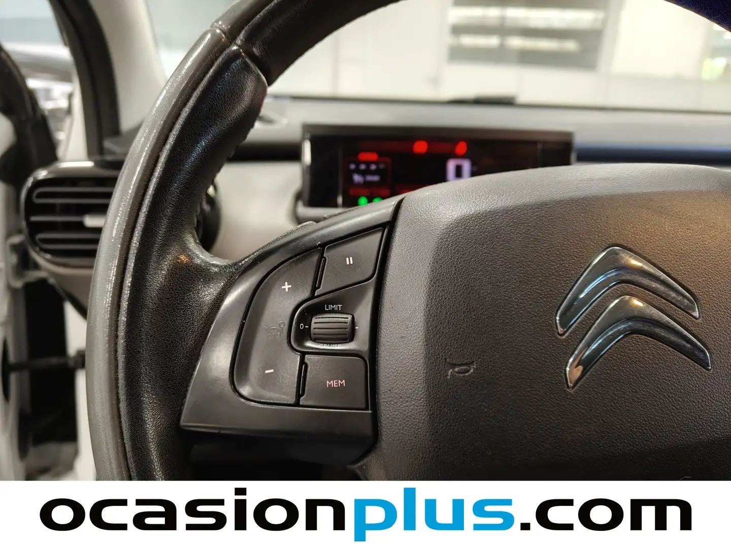 Foto Citroën C4 Cactus Citroen C4 Cactus 1.6 BlueHDI Feel Edition (100 CV)