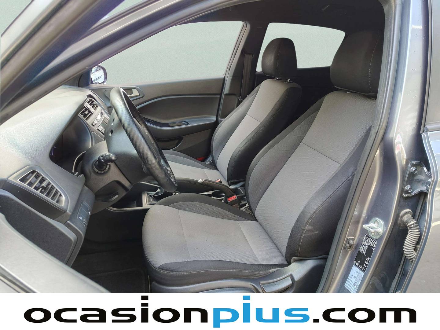 Foto asientos delanteros Hyundai i20 Hyundai i20 1.2 MPI Essence (84 CV)