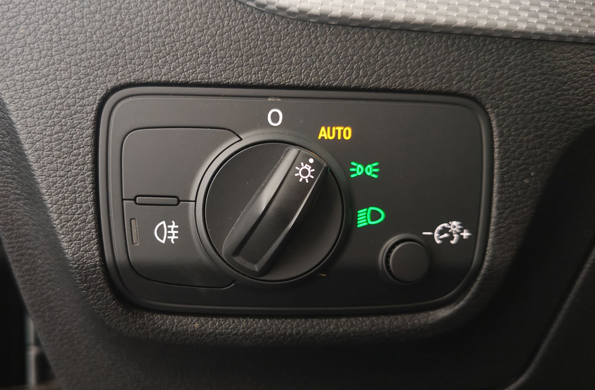 Audi Q2 Advanced 35 TFSI S-Tronic - foto 26