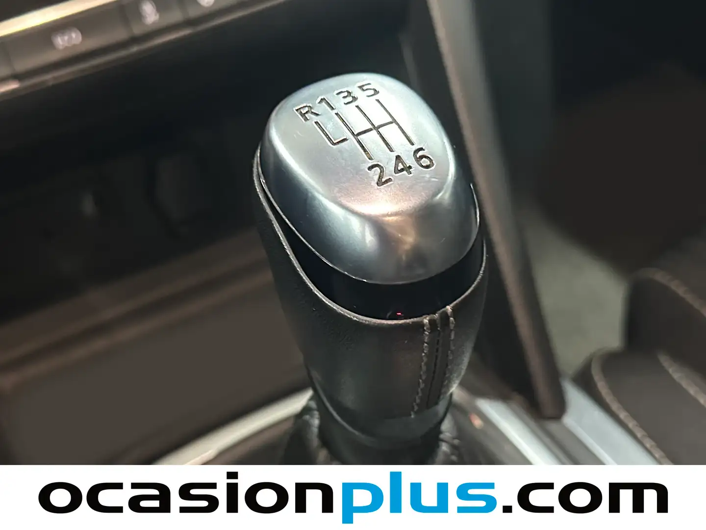 Foto Renault Mégane Renault Megane Zen TCe (140 CV) GPF