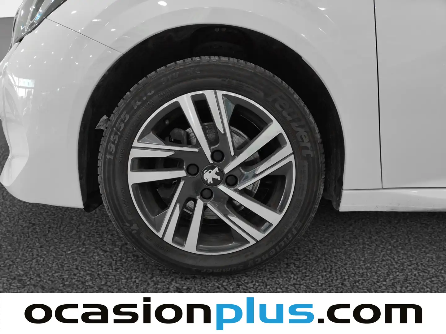 Foto Peugeot 208 Peugeot 208 PureTech 100 Allure (100 CV)