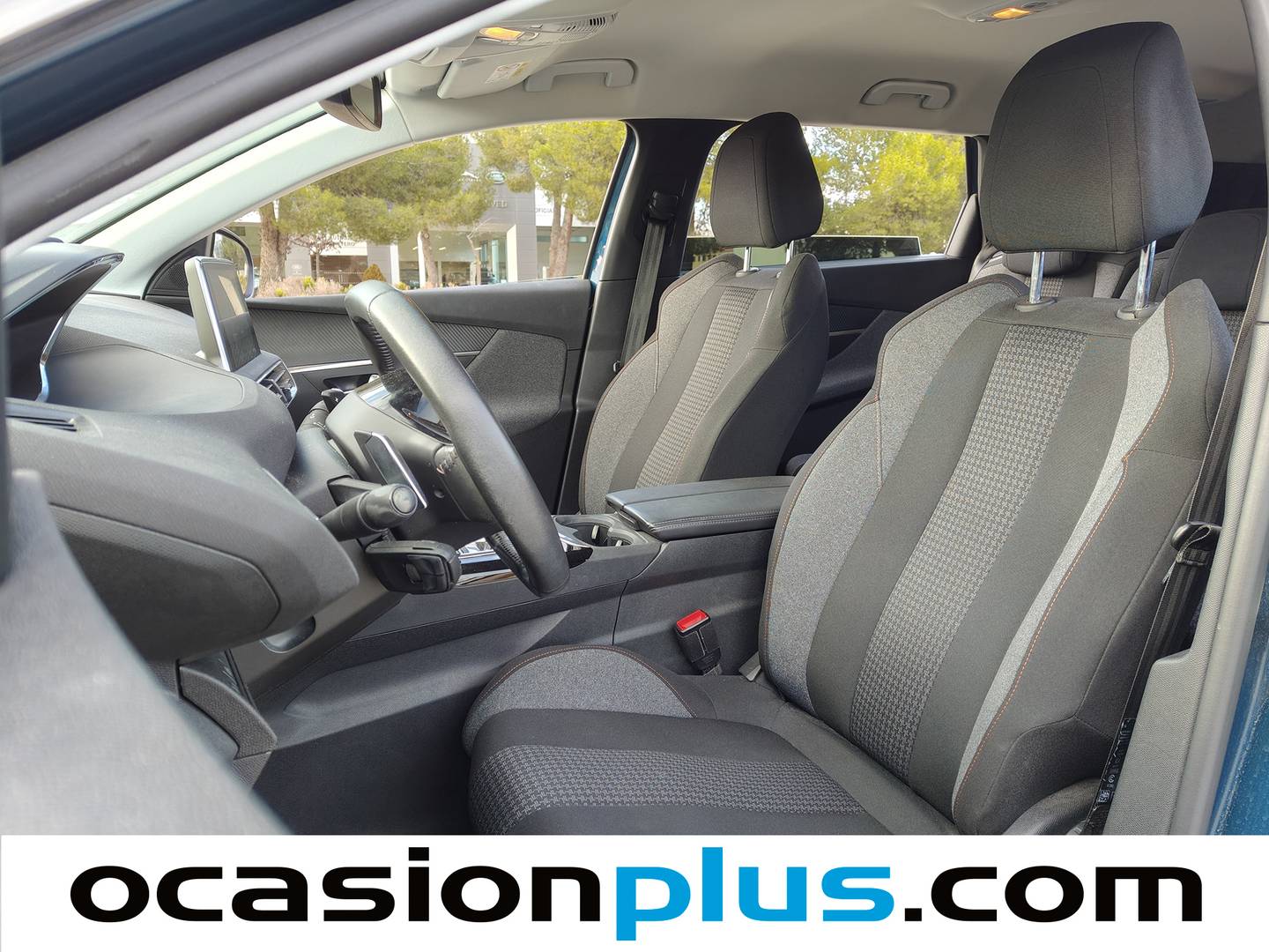 Foto Peugeot 5008 Peugeot 5008 BlueHDI 130 S&S Active Pack EAT8 (130 CV)