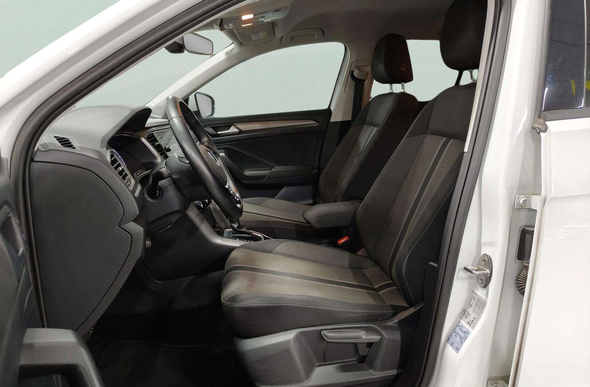 Volkswagen T-Roc Advance 1.5 TSI DSG - foto 11