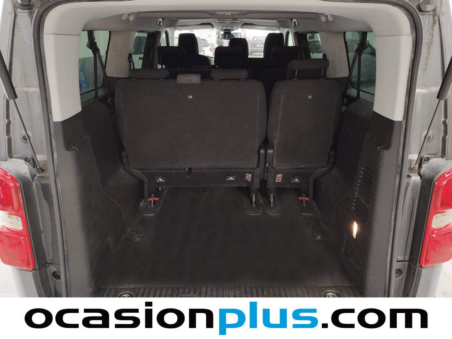 Fotos maletero Peugeot Traveller Peugeot Traveller 1.6 BlueHDi Business Long (115 CV)