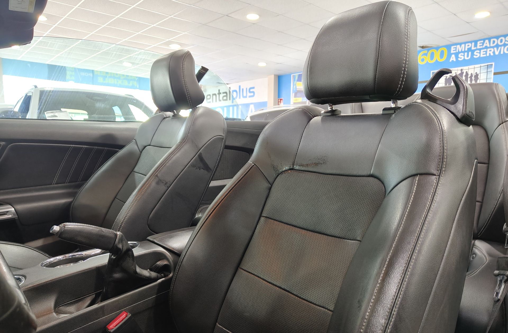Ford Mustang 2.3 EcoBoost Convertible - foto 9