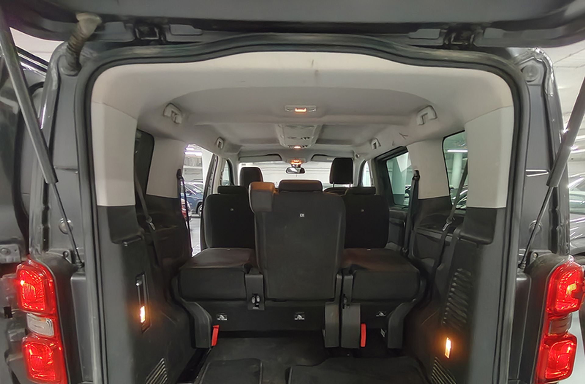 Citroën SpaceTourer BlueHDi 180 Feel Talla M EAT6 8 plazas - foto 13