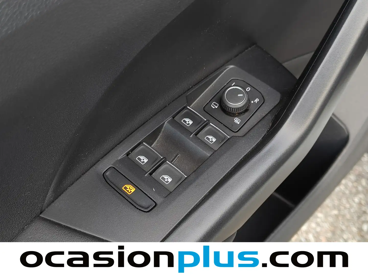 Foto Volkswagen T-Cross Volkswagen T-Cross R-Line 1.0 TSI (116 CV) DSG