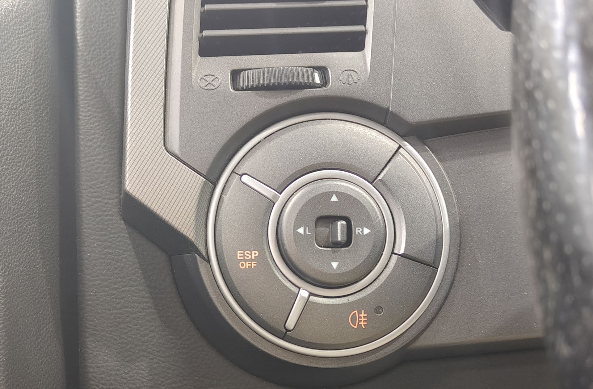 SsangYong Kyron 200 XDI Premium - foto 19