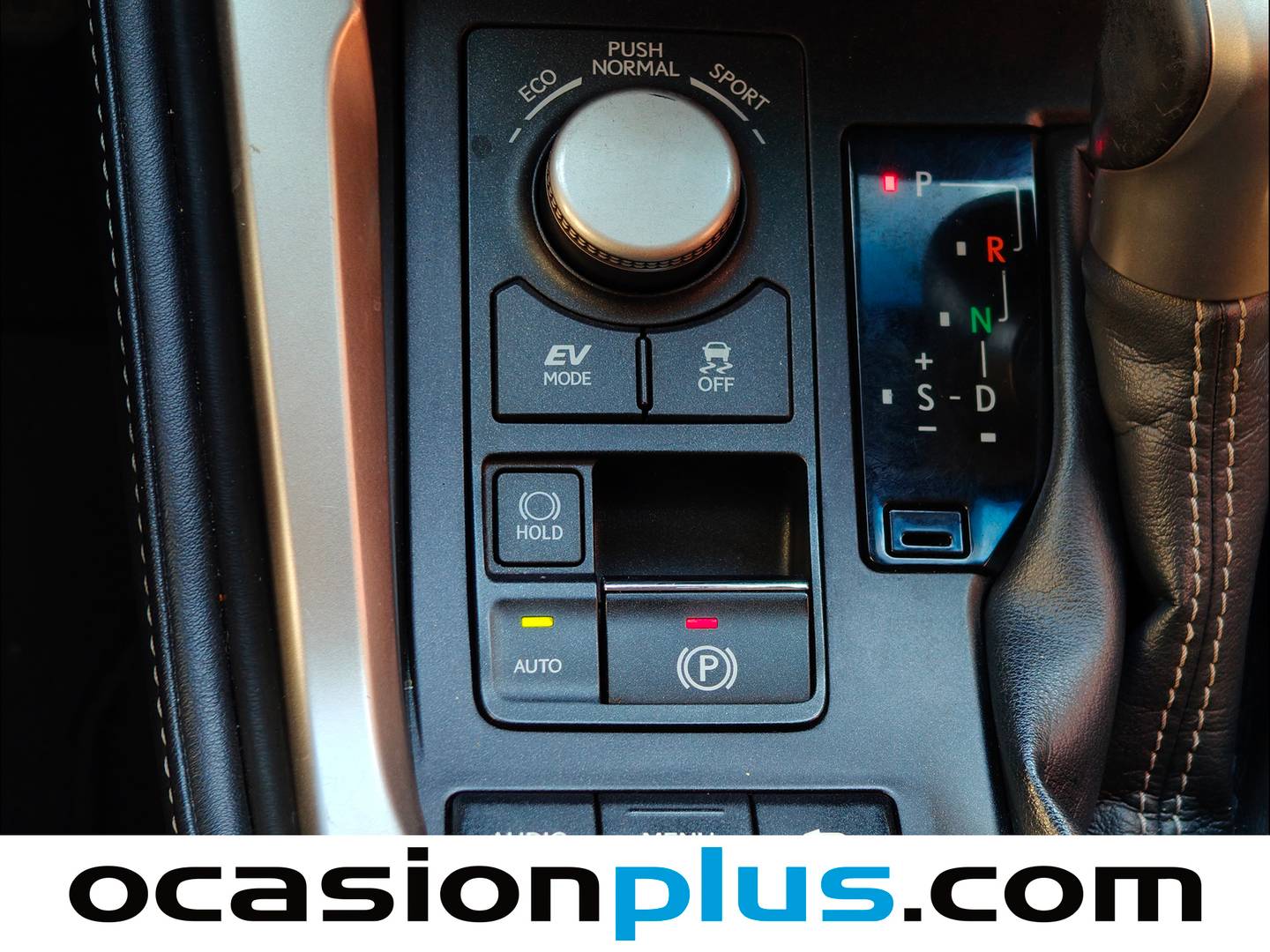 Lexus NX Lexus NX 300h Business 2WD (197 CV) automático
