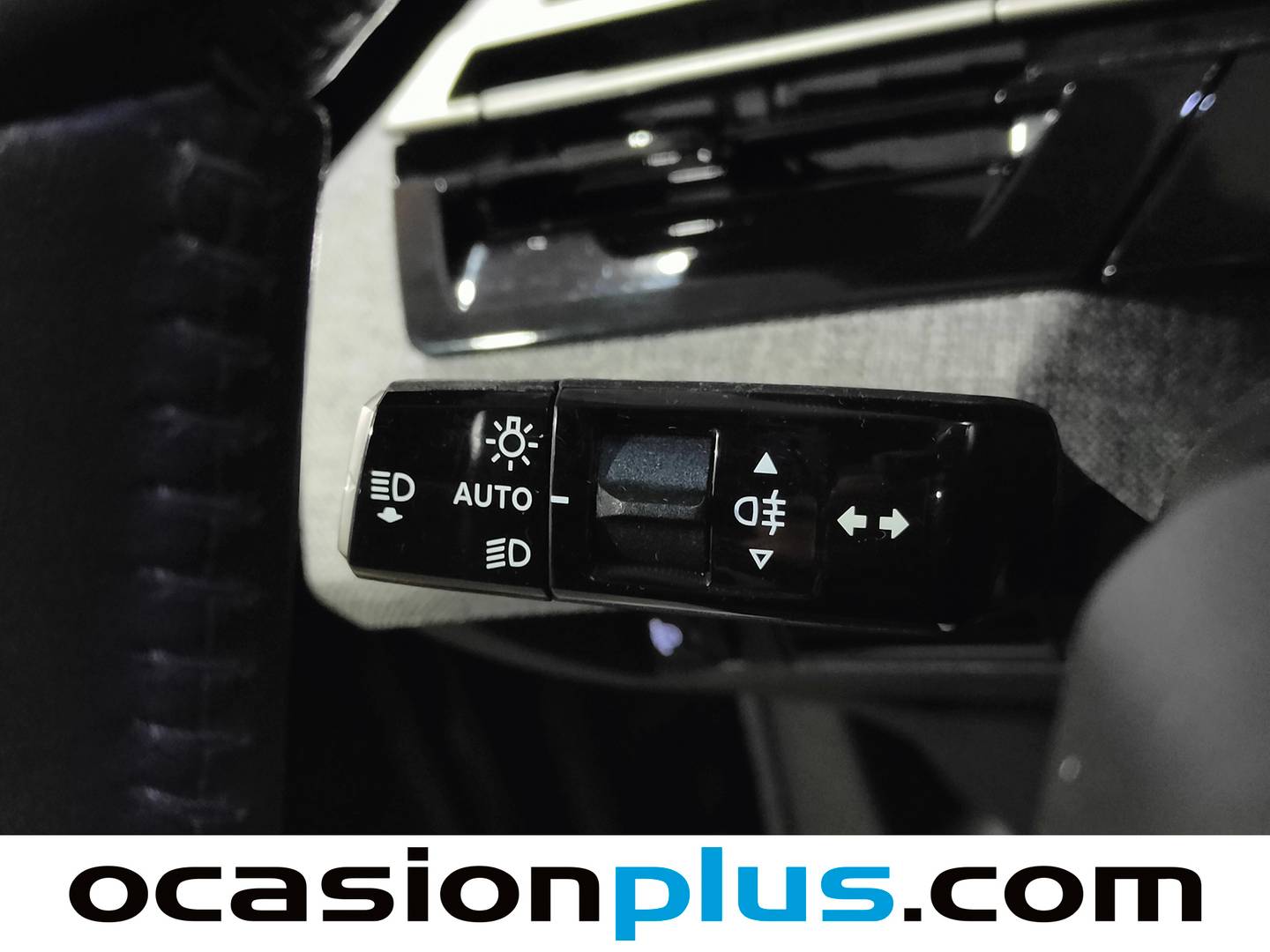 Peugeot 3008 Hybrid Peugeot 3008 Allure Hybrid eDCS6 (136 CV) 2025