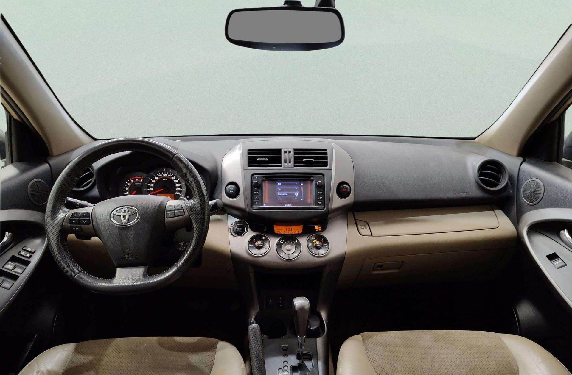 Toyota RAV4 2.2 D-4D Executive 4x4 - foto 9