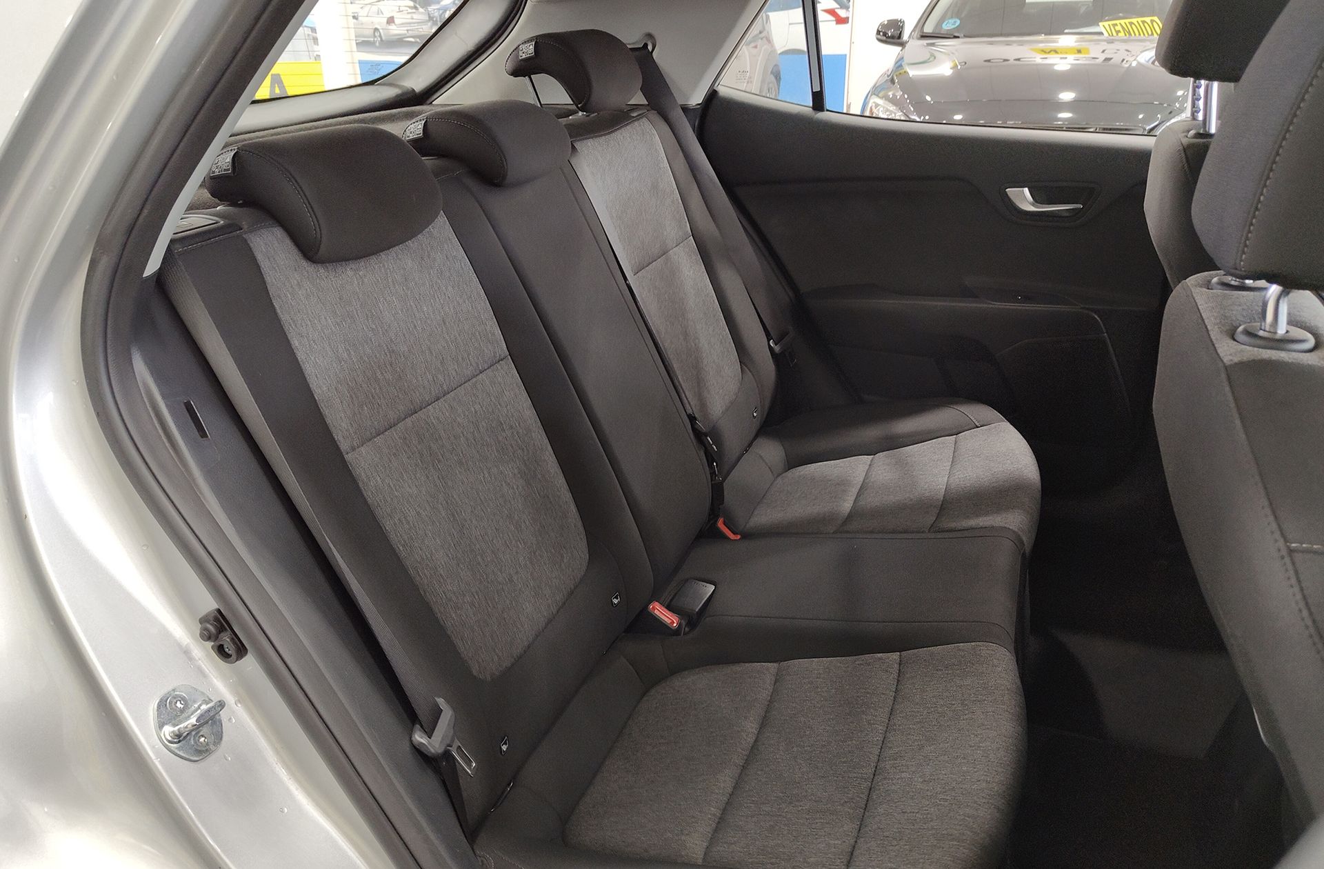 Kia Stonic 1.0 T-GDi Drive - foto 19