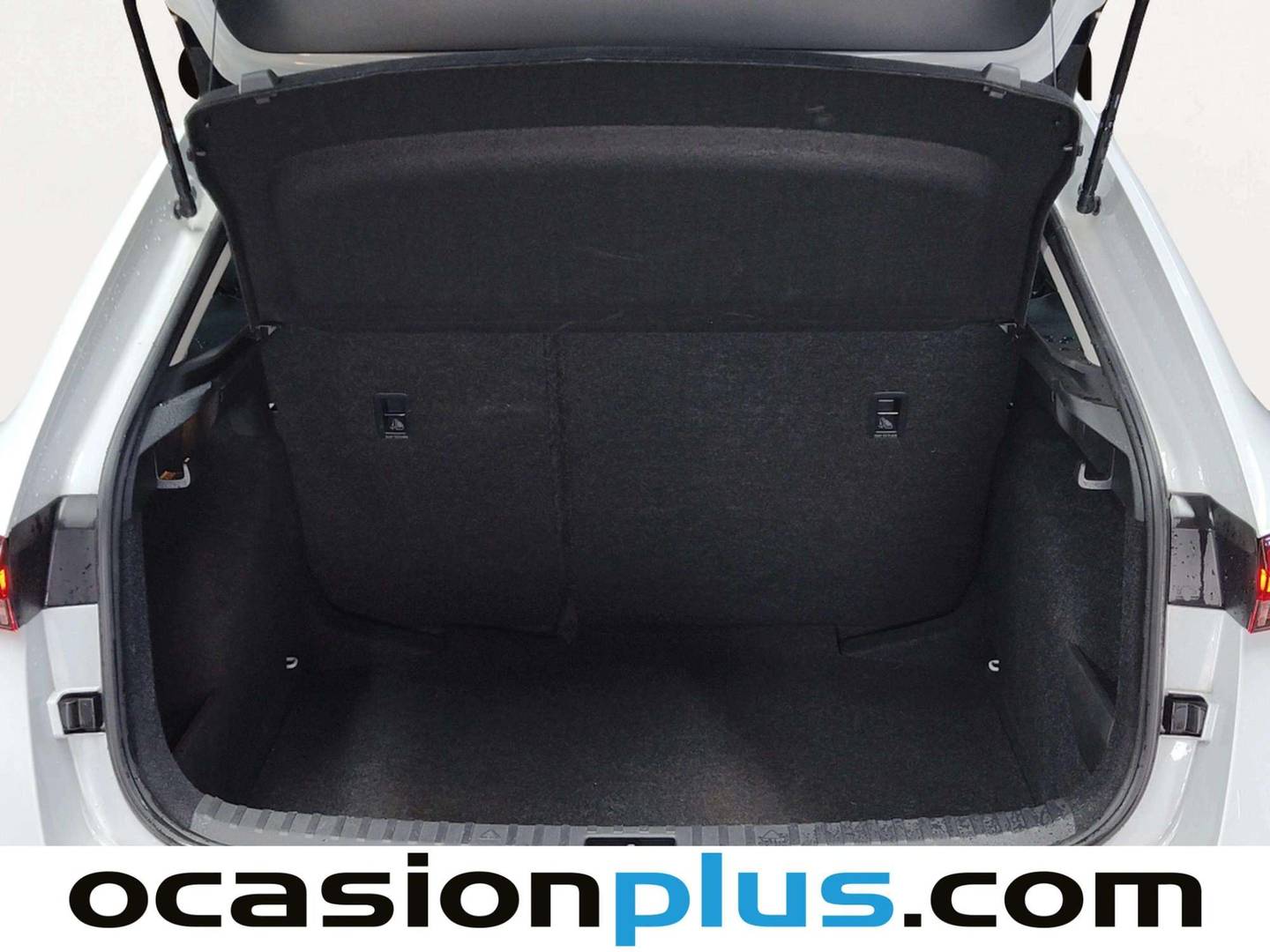 Fotos maletero Skoda Scala Skoda Scala 1.5 TSI Ambition DSG (150 CV)