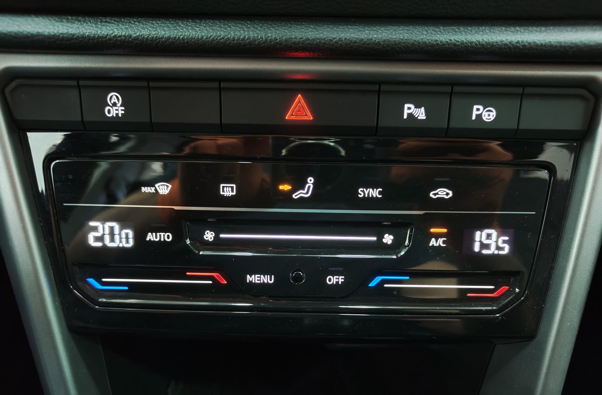 Volkswagen T-Roc Life 1.0 TSI - foto 30
