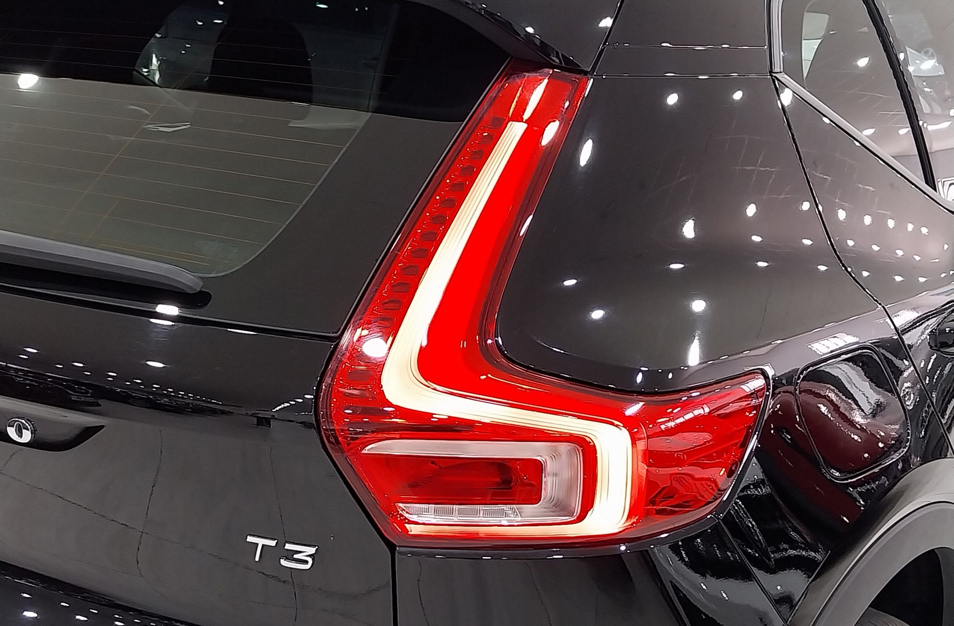 Volvo XC40 T3 Business Plus - foto 16