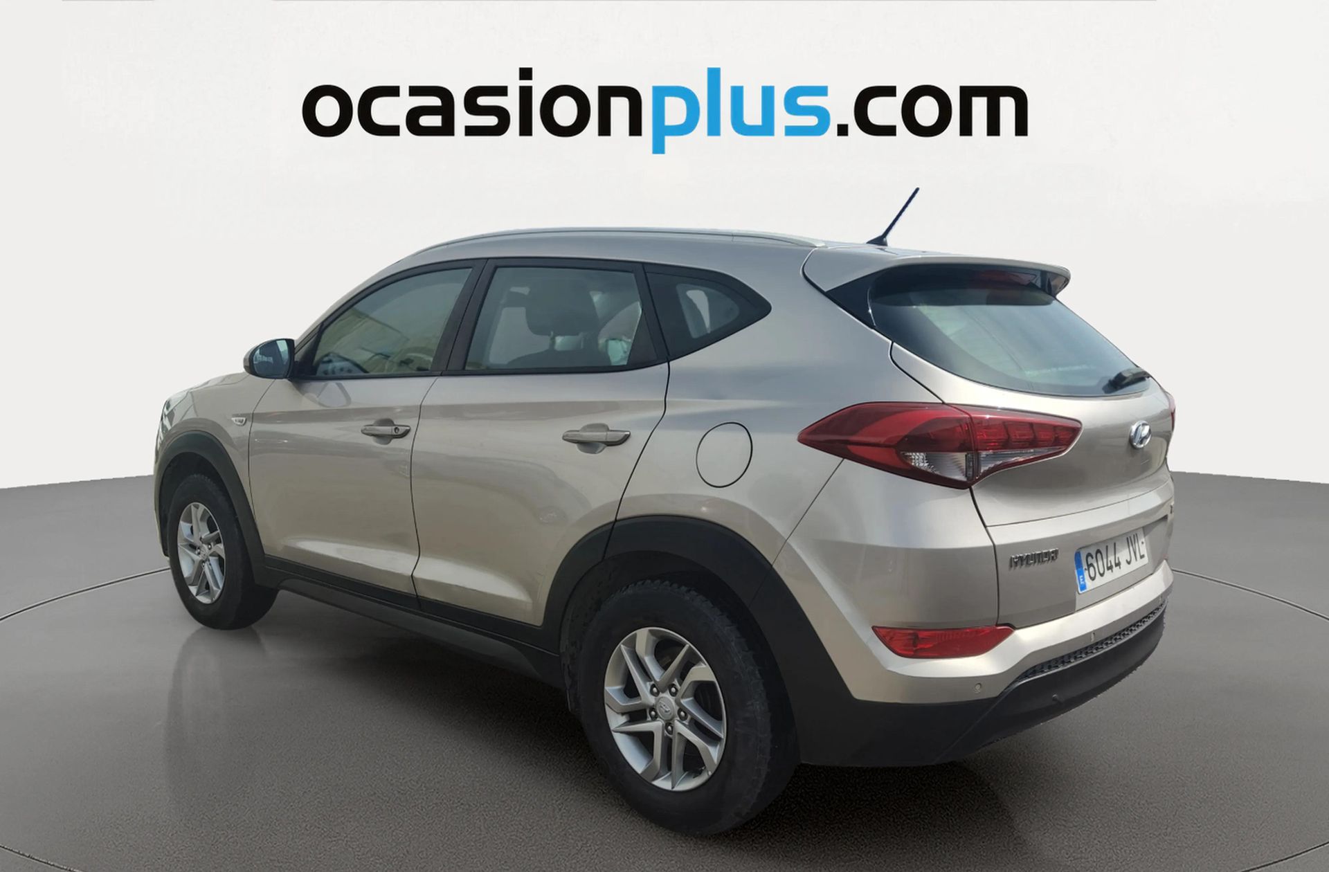 Hyundai Tucson 1.6 GDI BlueDrive Essence 4x2 - foto 3
