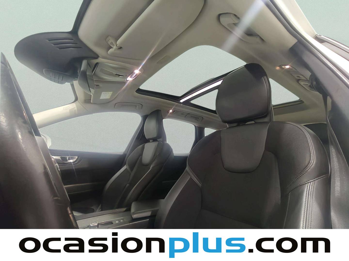 Extras y acabados del Volvo XC60 Volvo XC60 D4 Momentum Auto (190 CV)