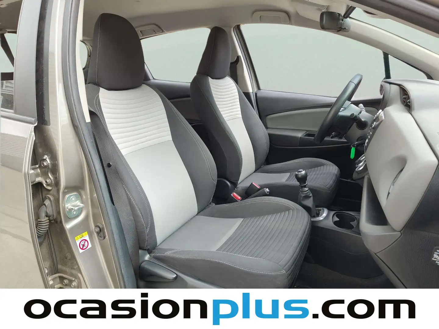 Foto Toyota Yaris Toyota Yaris 1.5 Active (111 CV)