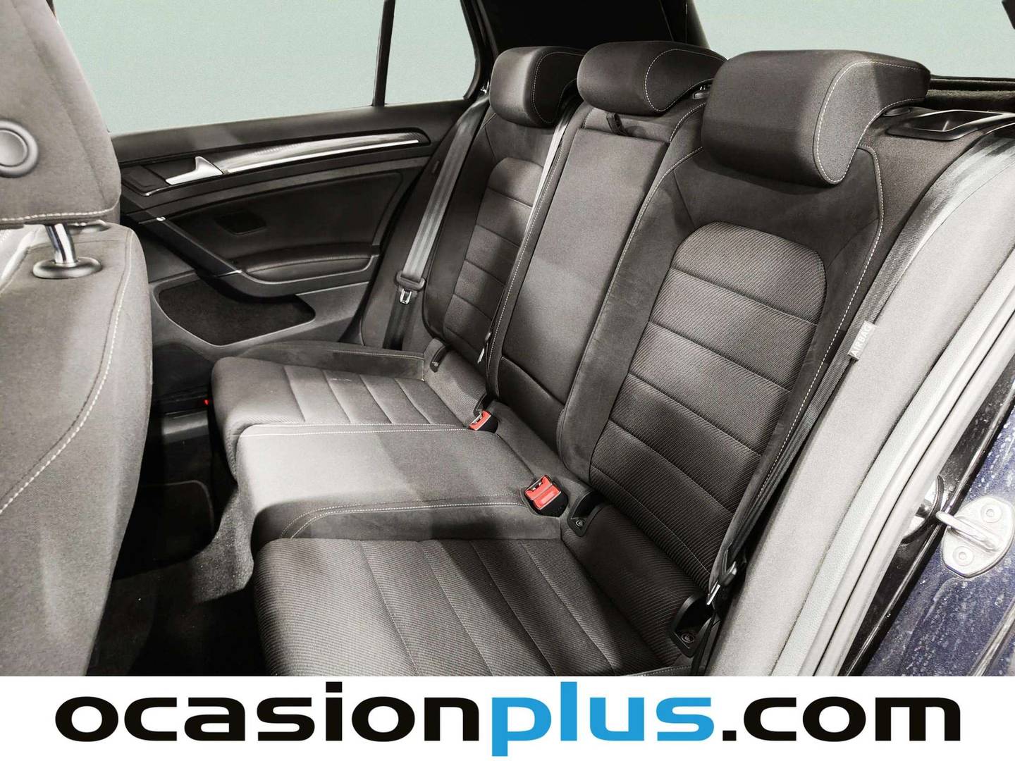 Foto asientos traseros Volkswagen Golf Volkswagen Golf R 2.0 TSI 4Motion (300 CV) DSG