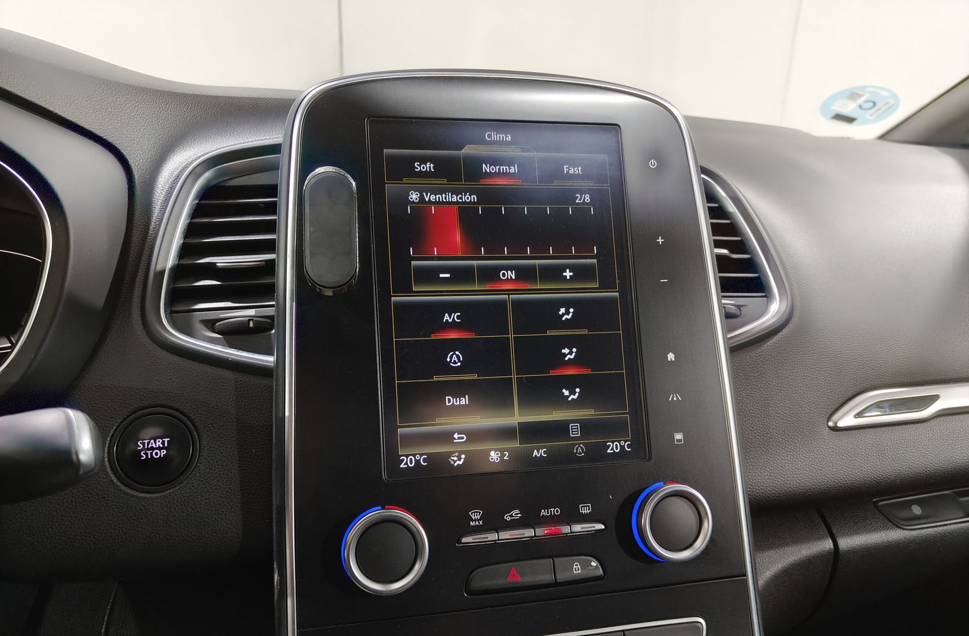Renault Grand Scénic Zen TCe - foto 31