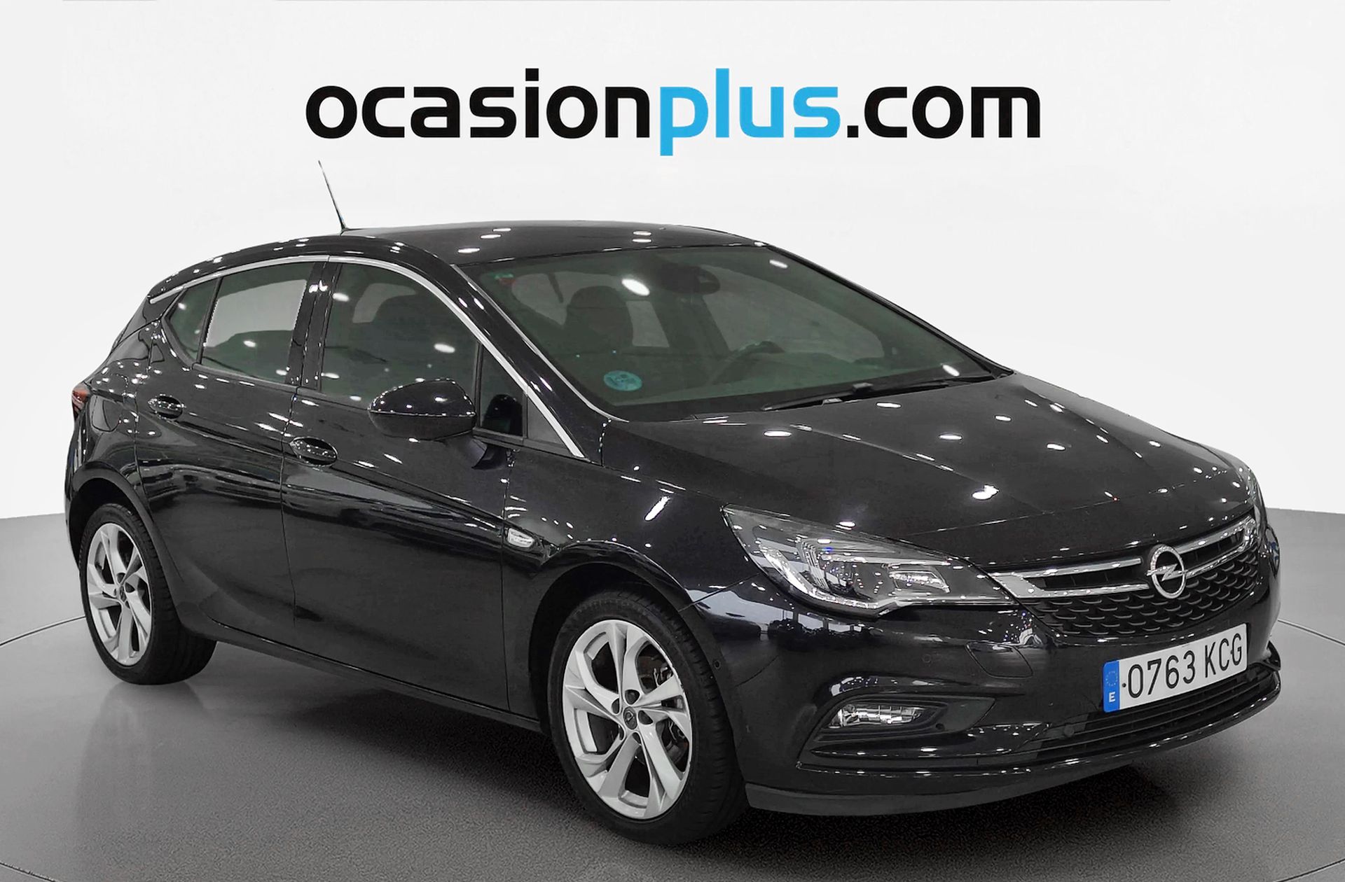 Opel Astra 1.6 CDTi Dynamic - foto 2
