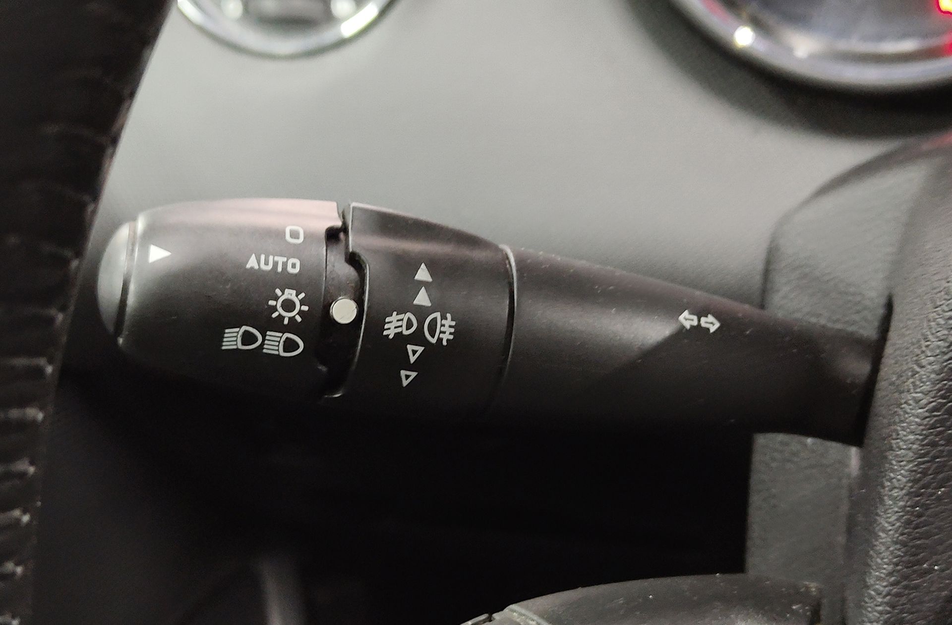 Peugeot 308 1.6 THP Premium - foto 25
