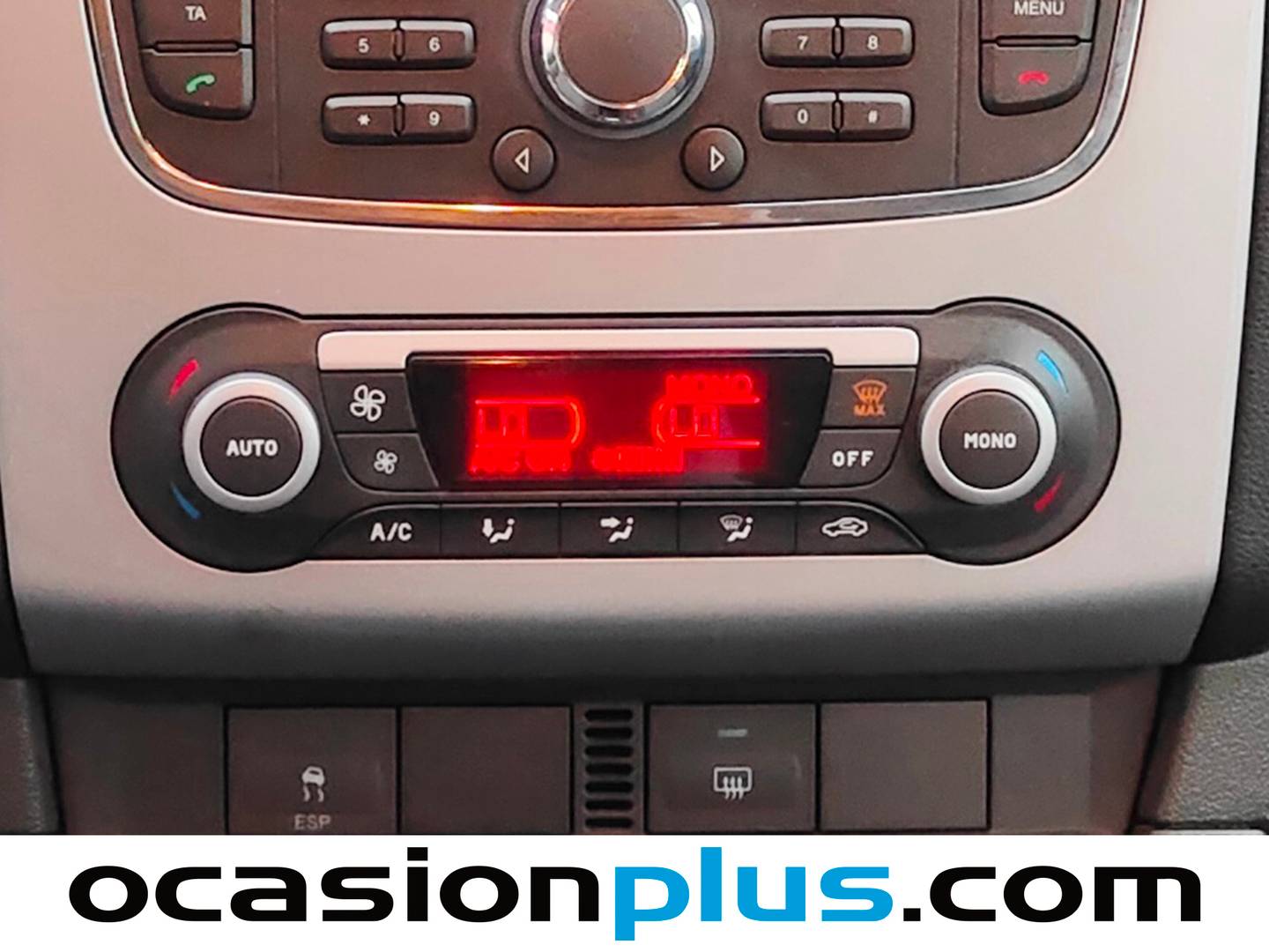 Extras y acabados del Ford Focus Ford Focus 1.6 Trend (100 CV)