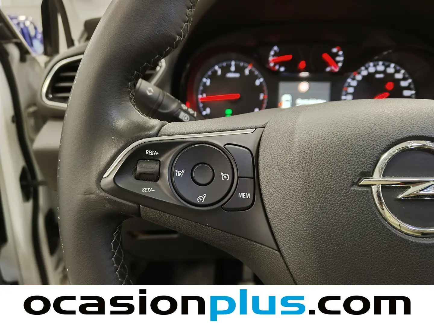 Foto Opel Grandland X Opel Grandland X 1.2 Turbo 120 Aniversario (130 CV)