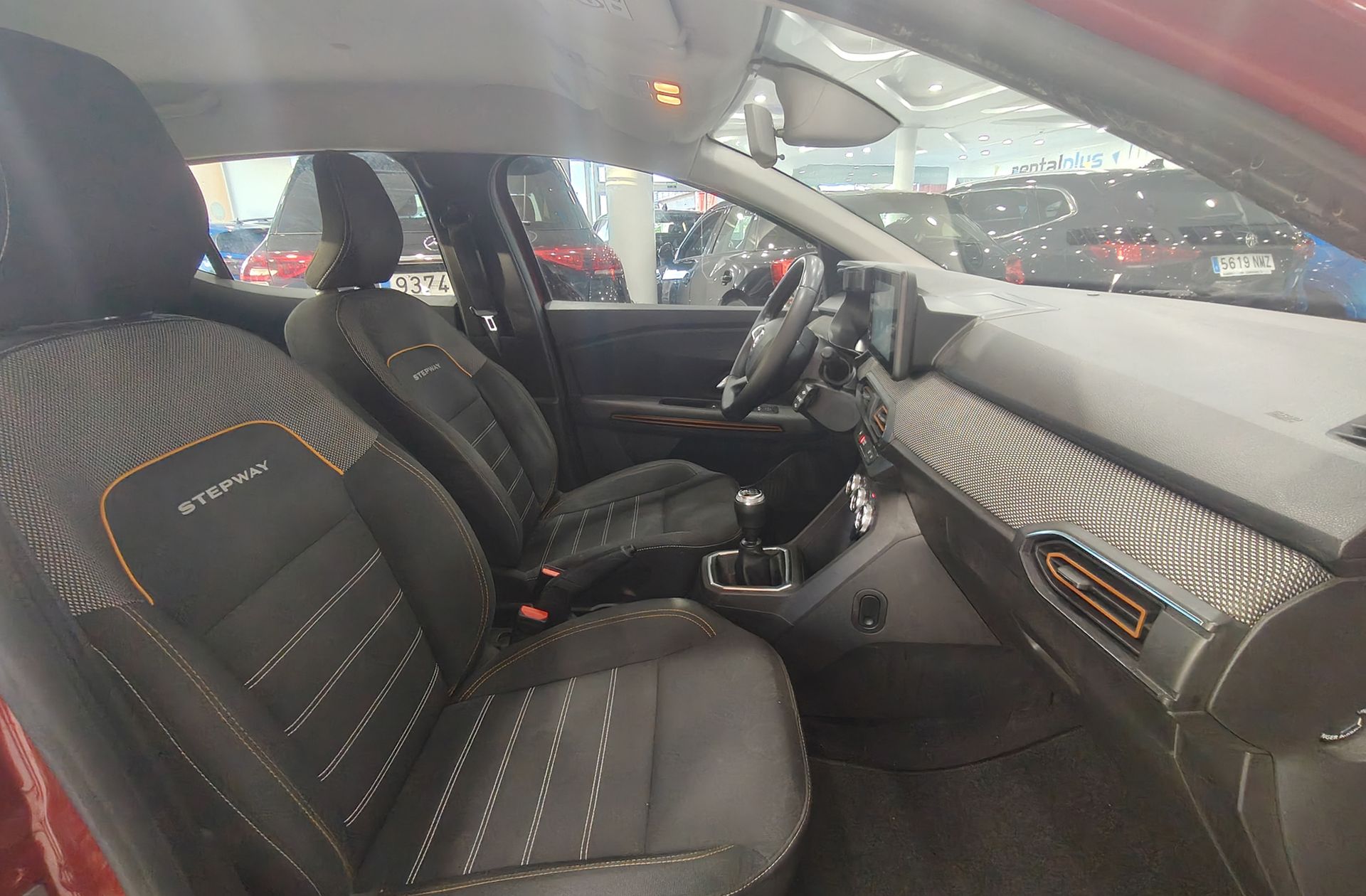 Dacia Sandero Stepway Comfort TCe - foto 16