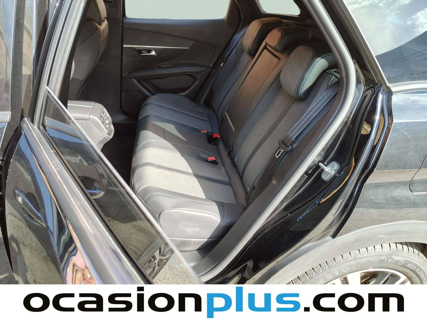 Foto Peugeot 3008 Hybrid Peugeot 3008 Hybrid 300 Allure Pack e-EAT8 (300 CV)