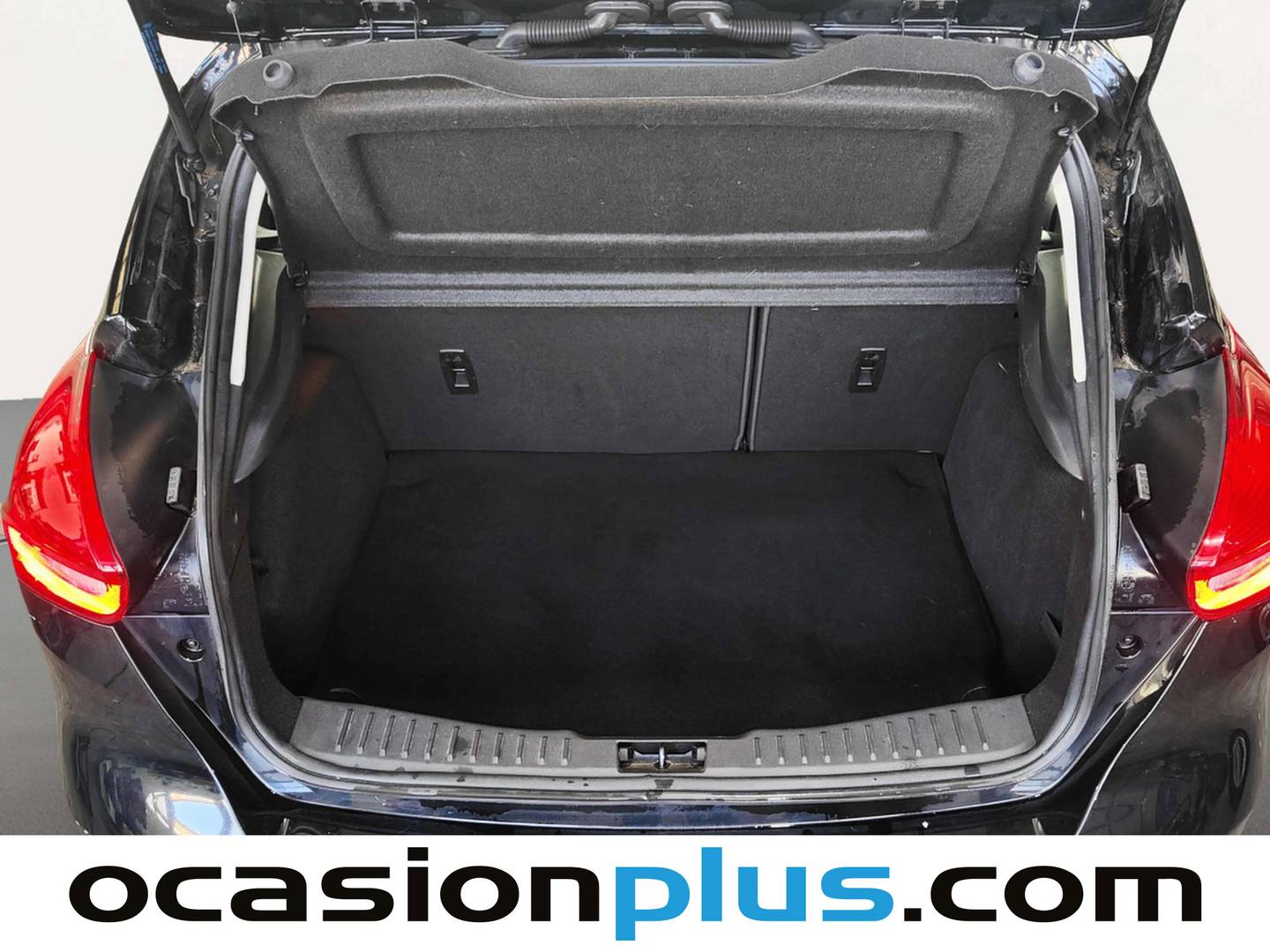 Fotos maletero Ford Focus Ford Focus 1.0 Ecoboost S&S Business (125 CV)