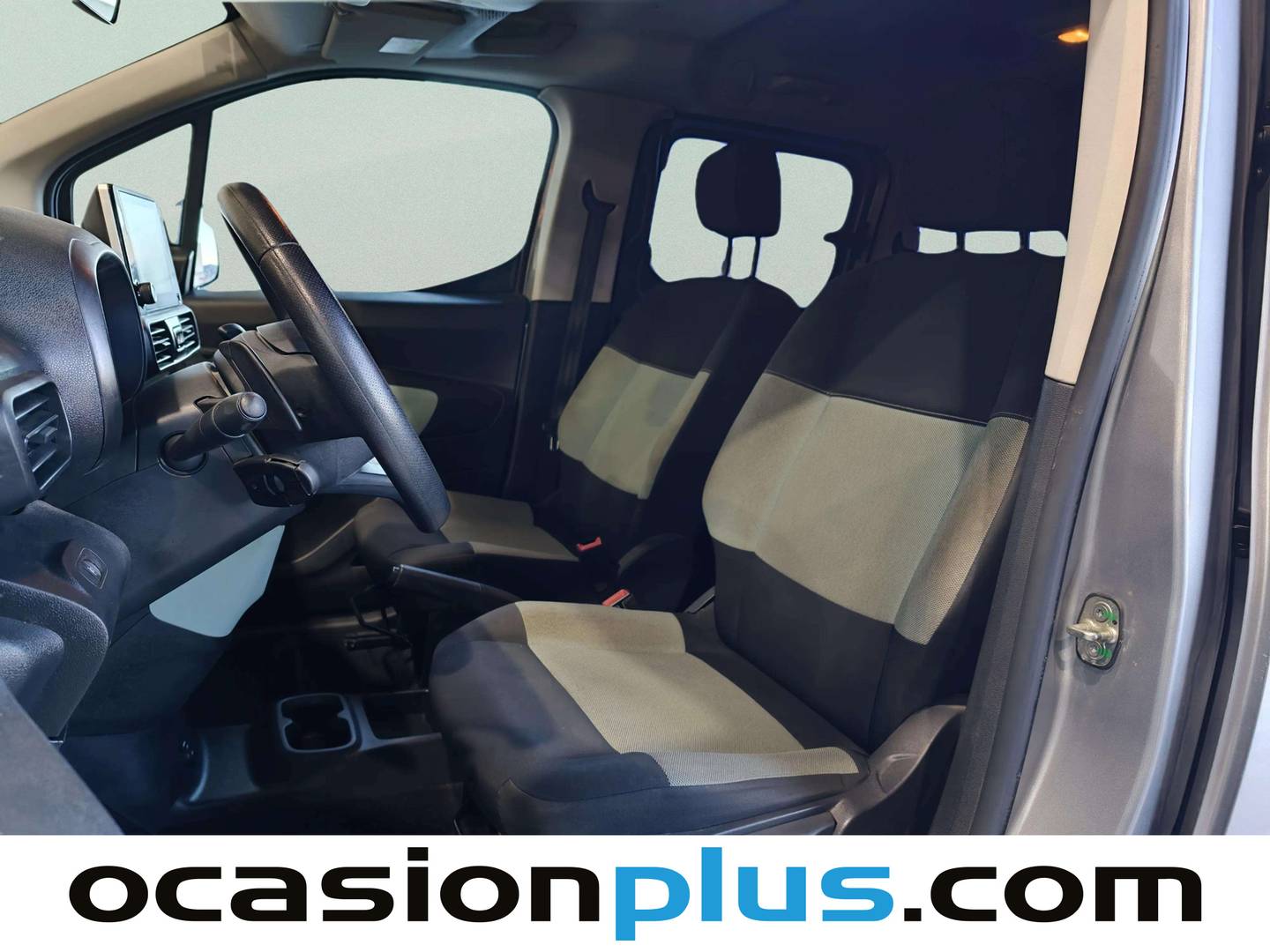 Foto asientos delanteros Citroën Berlingo Citroën Berlingo BlueHDi 130 S&S Talla XL Feel EAT8 (130 CV) 7 Plazas