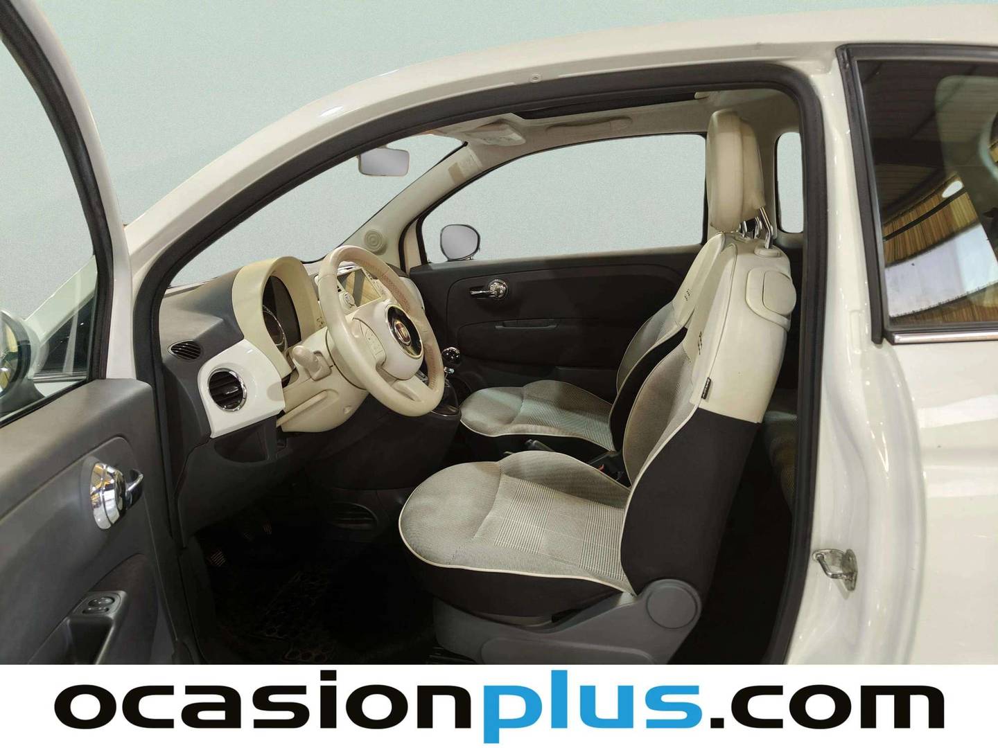 Foto asientos delanteros Fiat 500 Fiat 500 1.2 8v Lounge (69 CV)