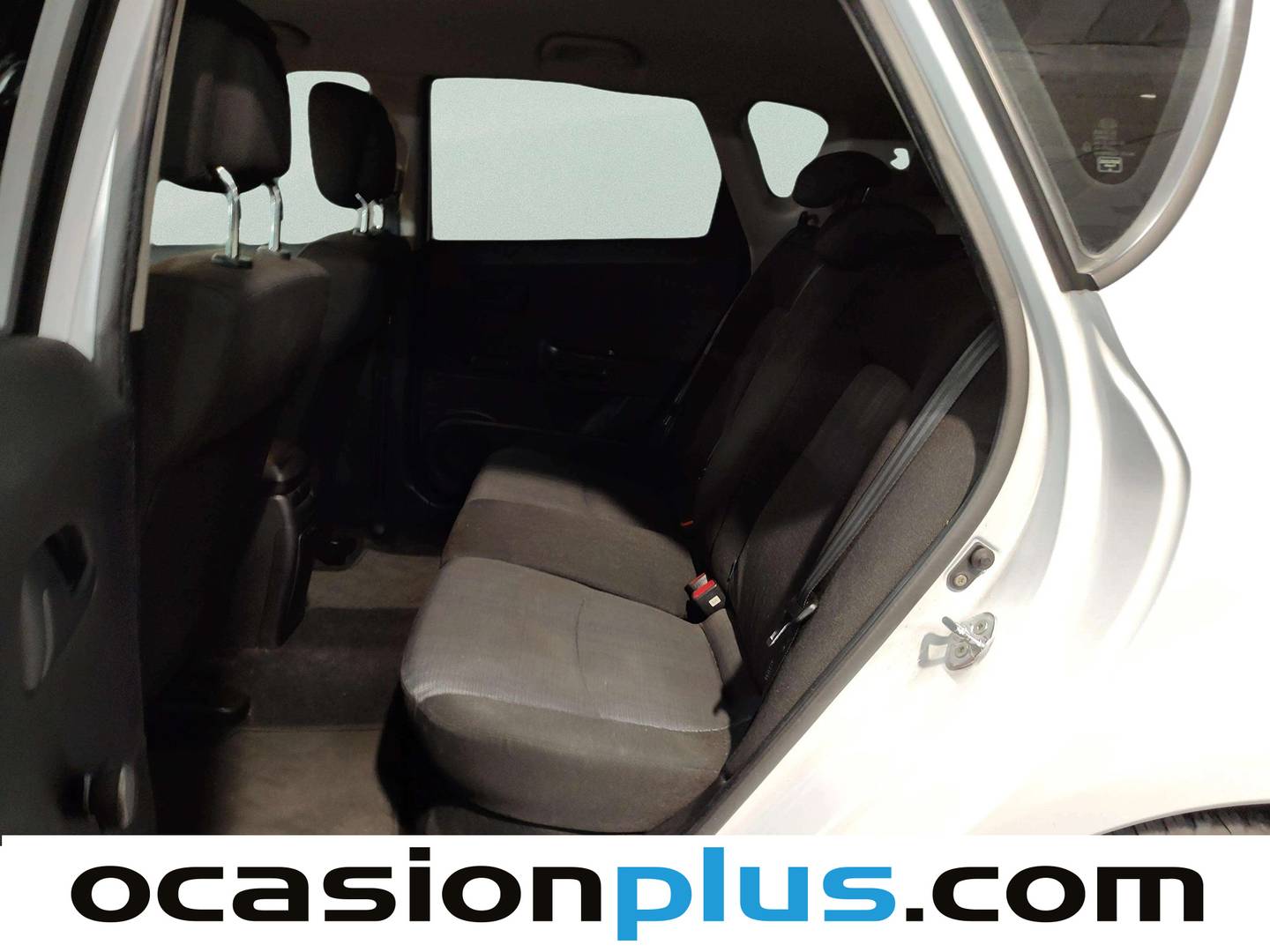 Foto asientos traseros KIA Ceed KIA Ceed 1.4 CVVT Drive Plus (105 CV)