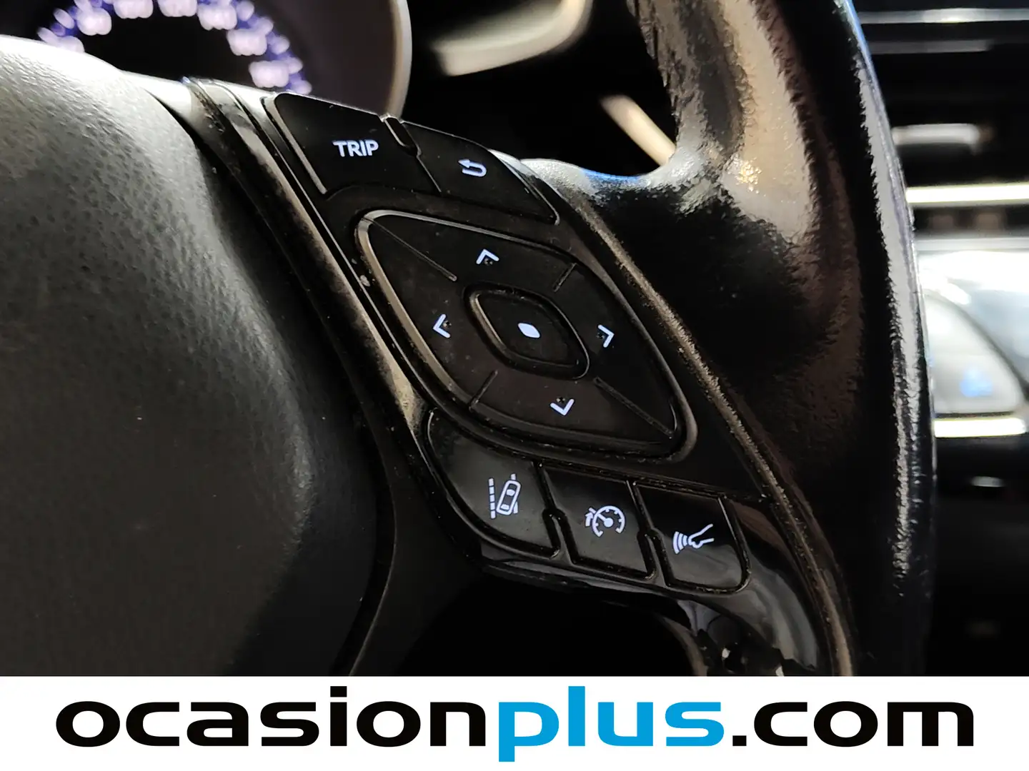 Foto Toyota C-HR Toyota C-HR 1.8 125H Advance (122 CV)