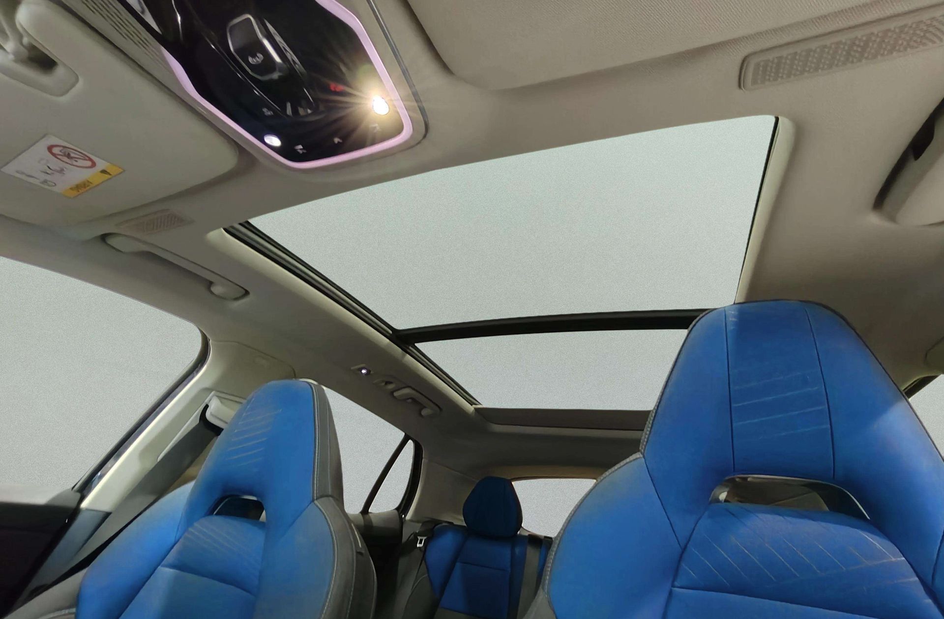 Lynk & Co 01 1.5 PHEV - foto 6