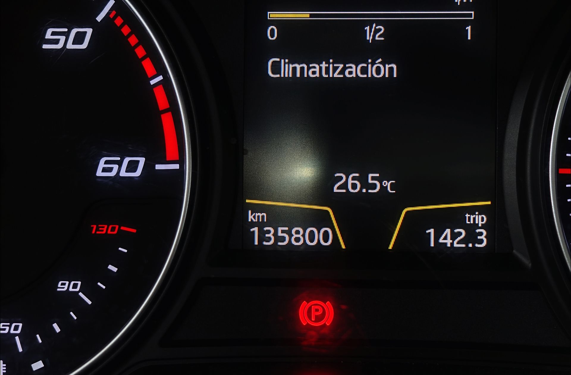 SEAT Ateca 2.0 TDI Xcellence 4Drive DSG - foto 11