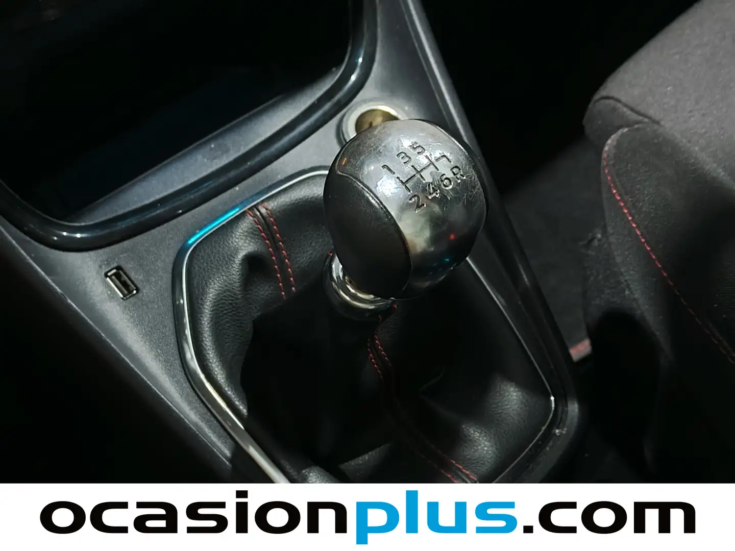 Foto Ford Puma Ford Puma 1.0 EcoBoost MHEV ST-Line  (125 CV)