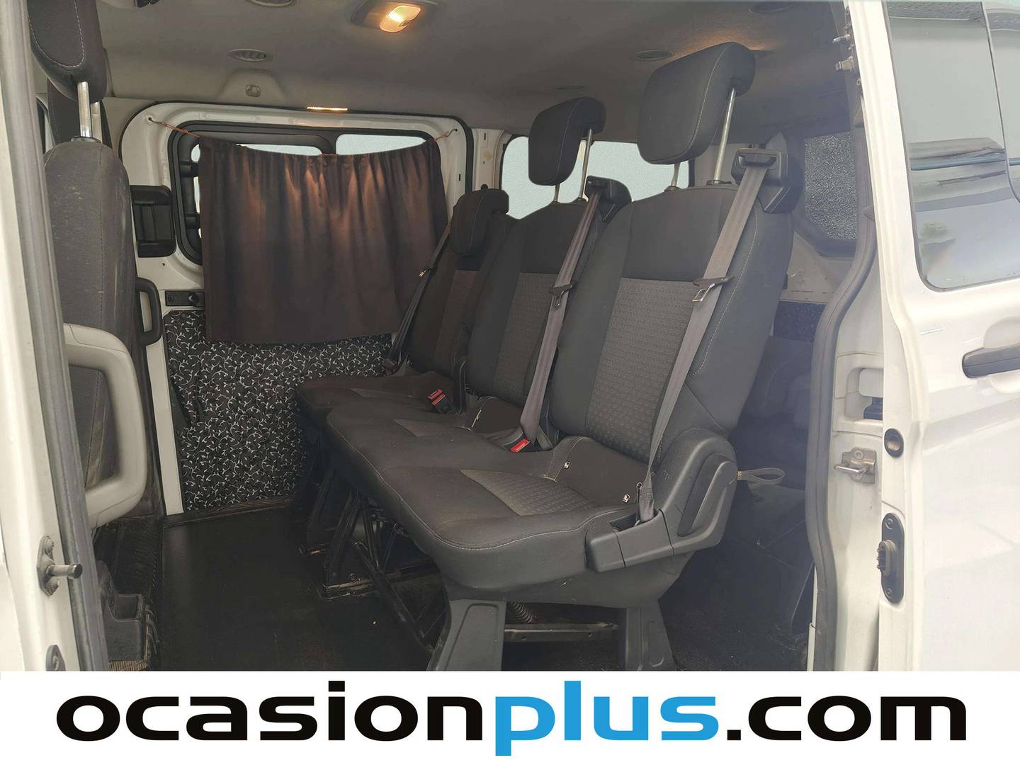 Foto asientos traseros Ford Transit Custom Ford Transit Custom Kombi 2.0 TDCI 320 L1 Trend (130 CV) 9 Plazas