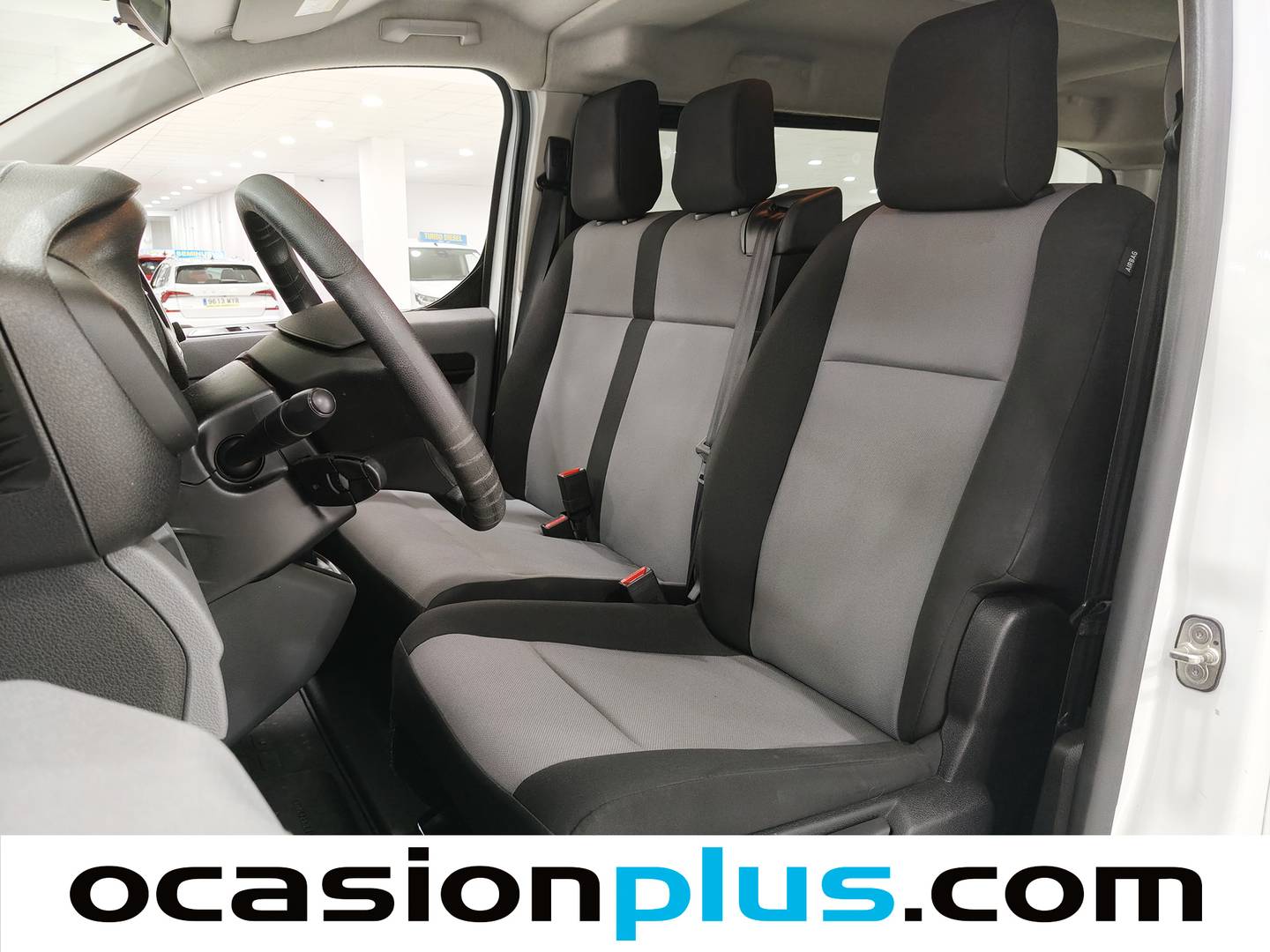 Foto asientos delanteros Citroën Jumpy Citroën Jumpy Combi BlueHDi 120 Talla M Confort (120 CV)