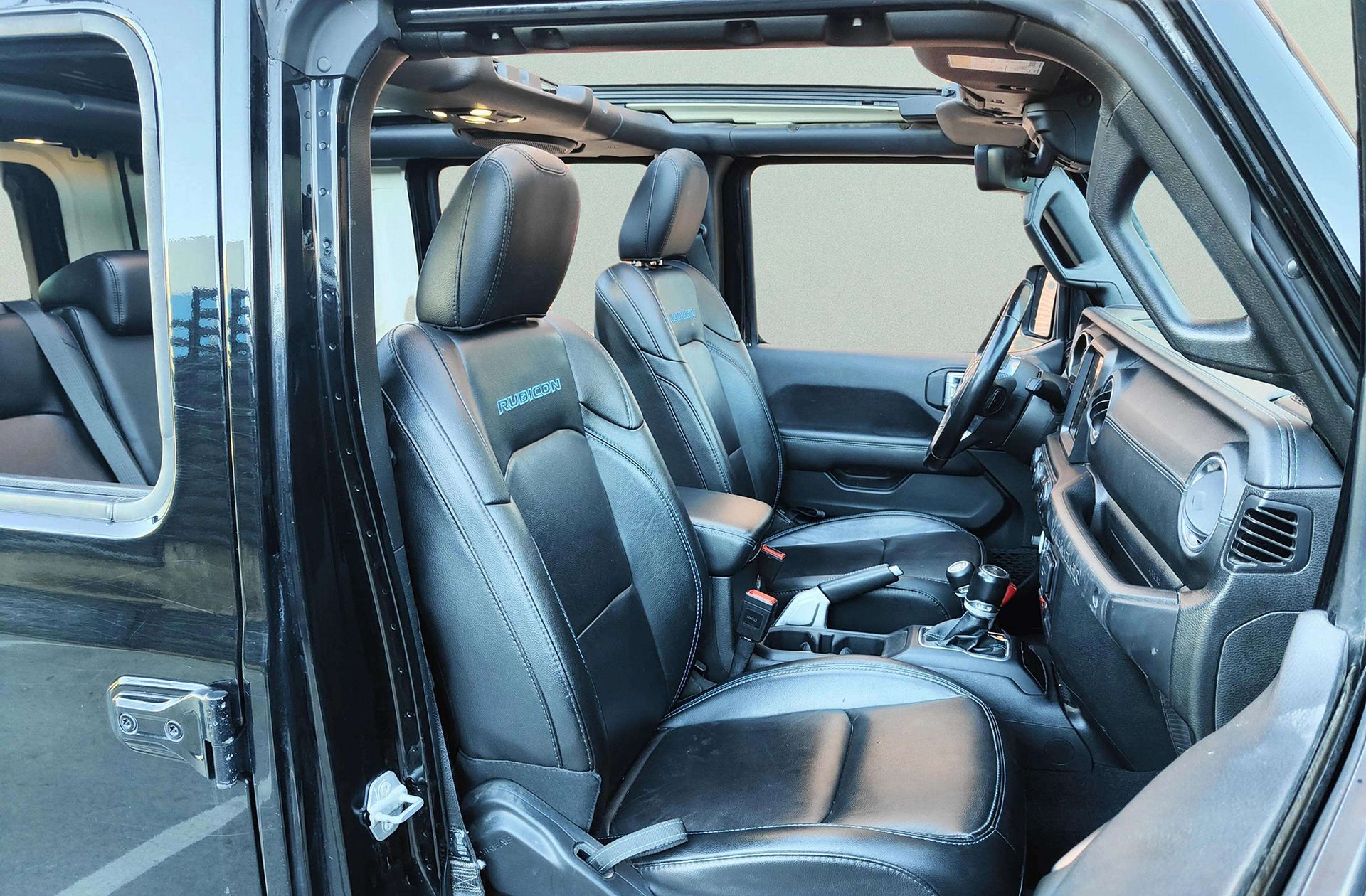Jeep Wrangler 2.0 Rubicon 8ATX - foto 22