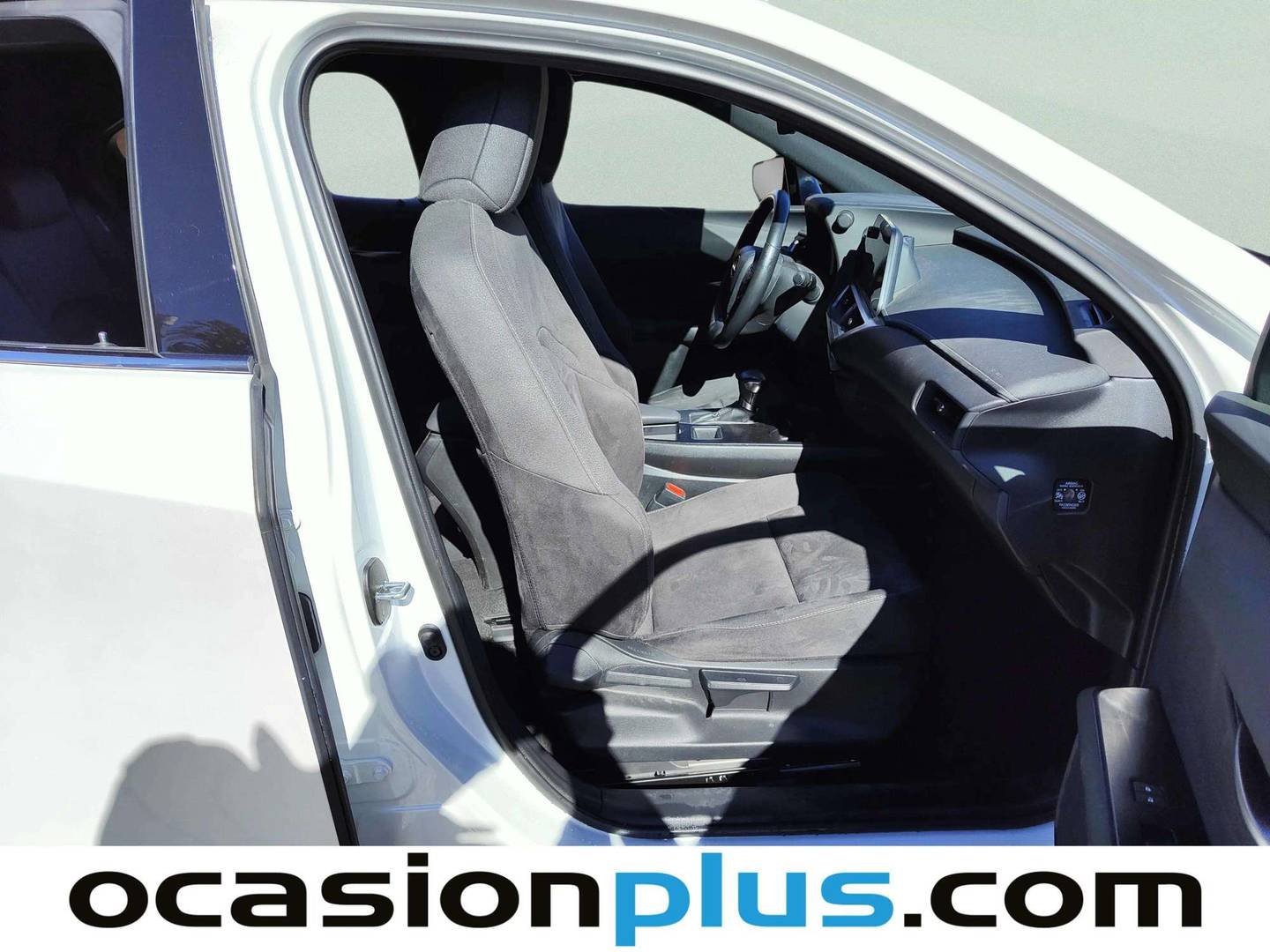 Foto Lexus UX Lexus UX 250h Business City  (184 CV)