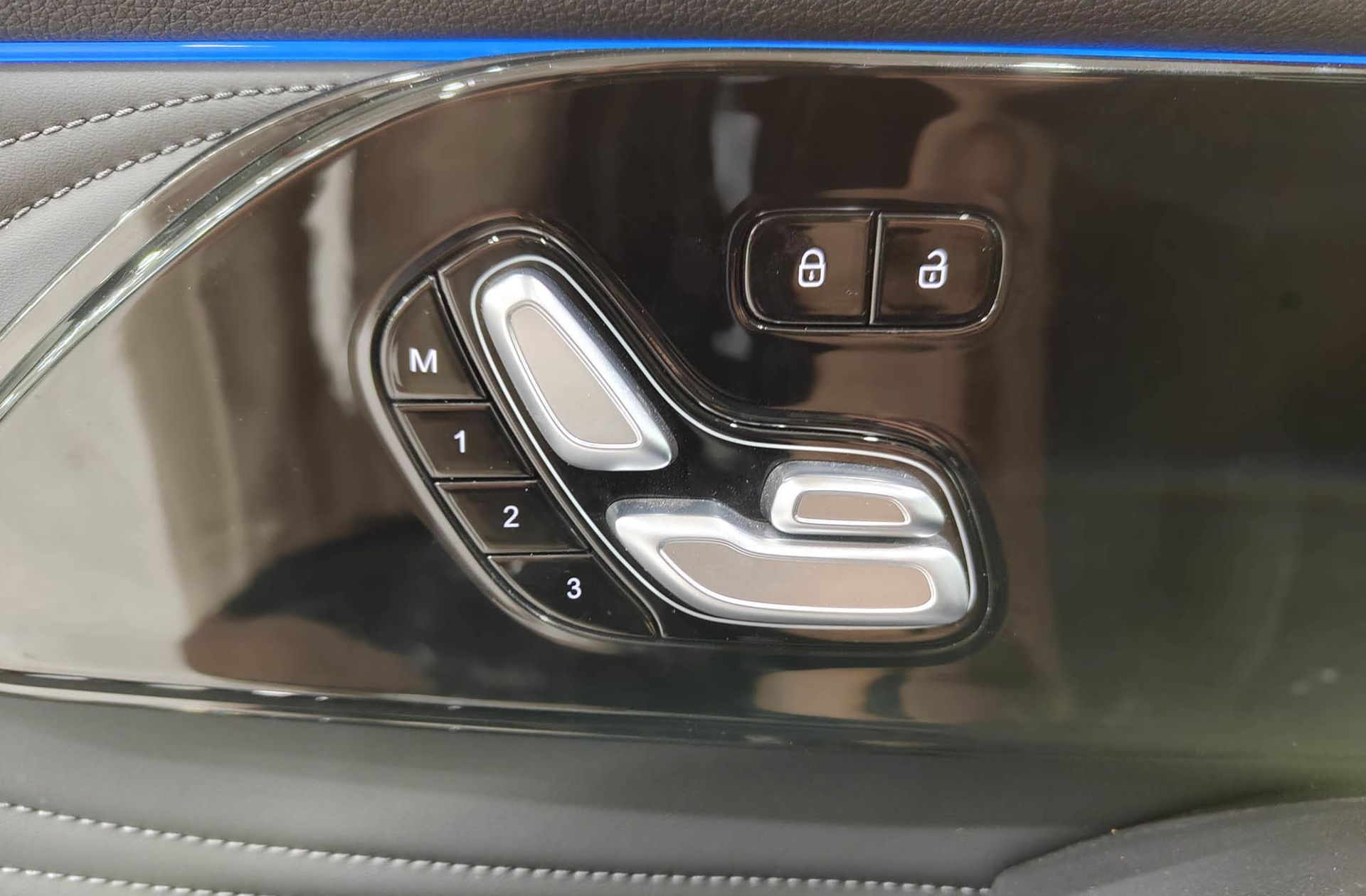 Omoda 9 1.5 T-GDi SHS Premium AWD 4x4 - foto 18