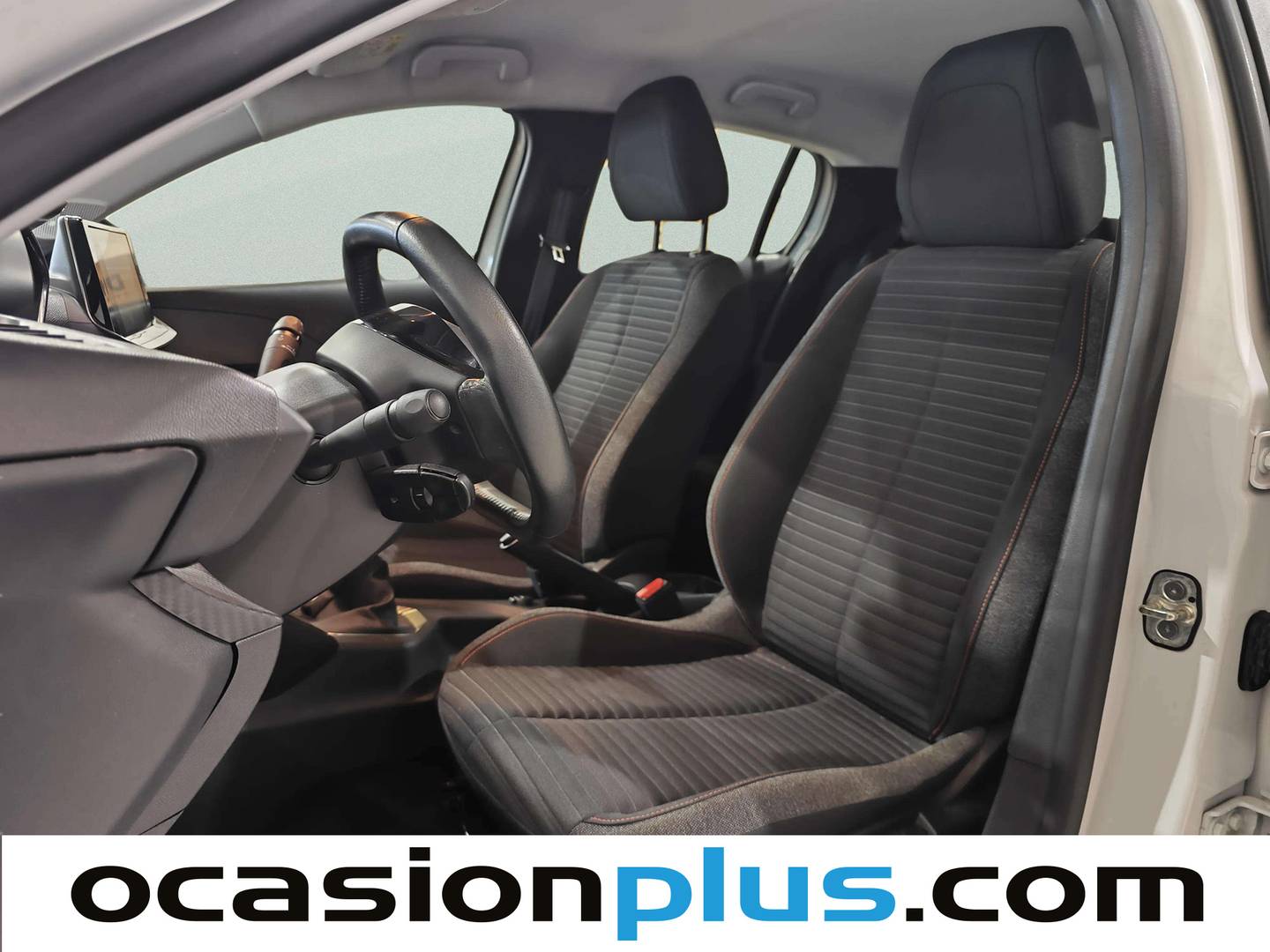 Foto asientos delanteros Peugeot 208 Peugeot 208 BlueHDi 73kW (100CV) Active
