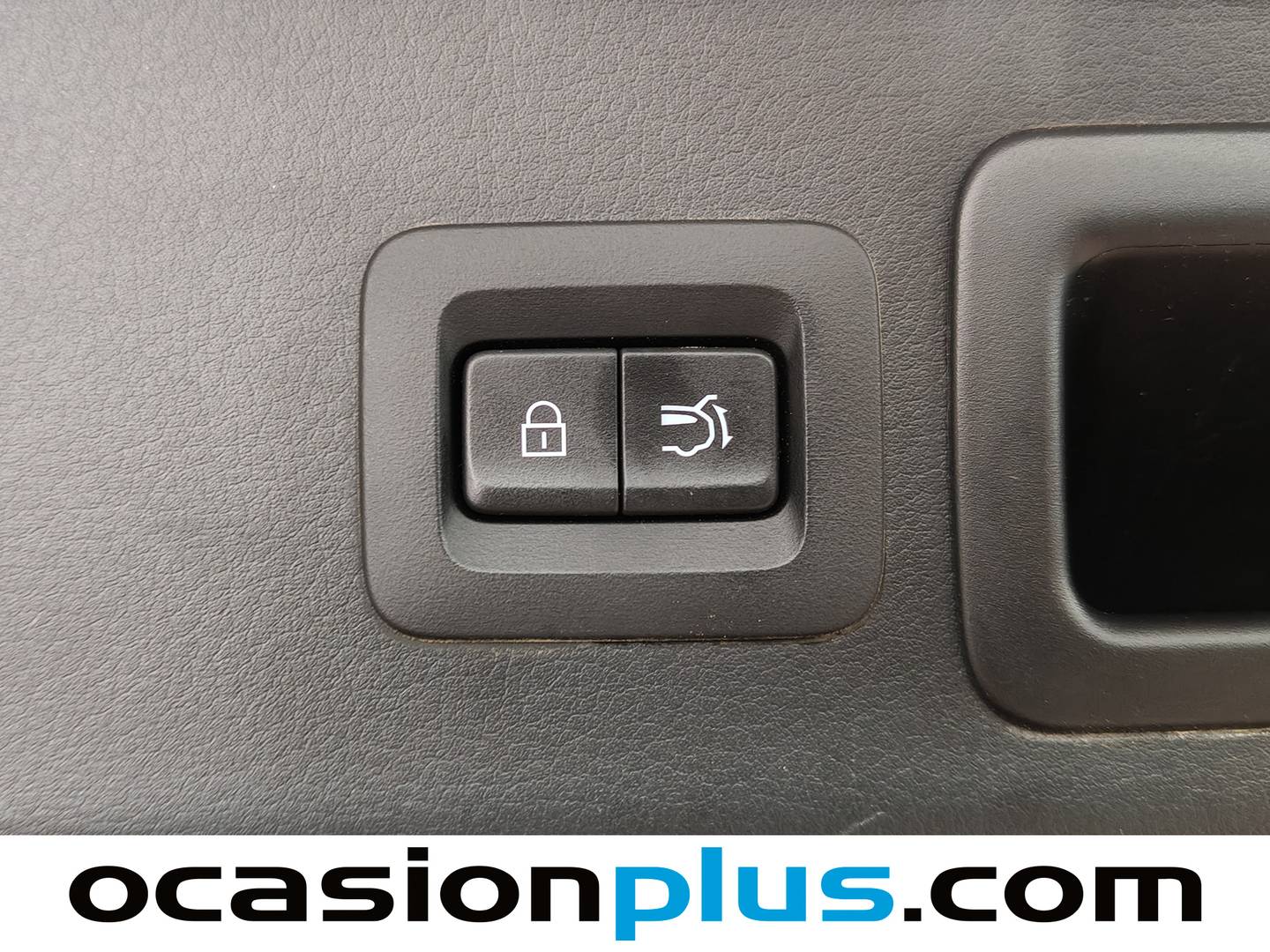 Foto Mazda CX-30 Mazda CX-30 2.0 Skyactiv-G Evolution 2WD AT 90 kW (122 CV)