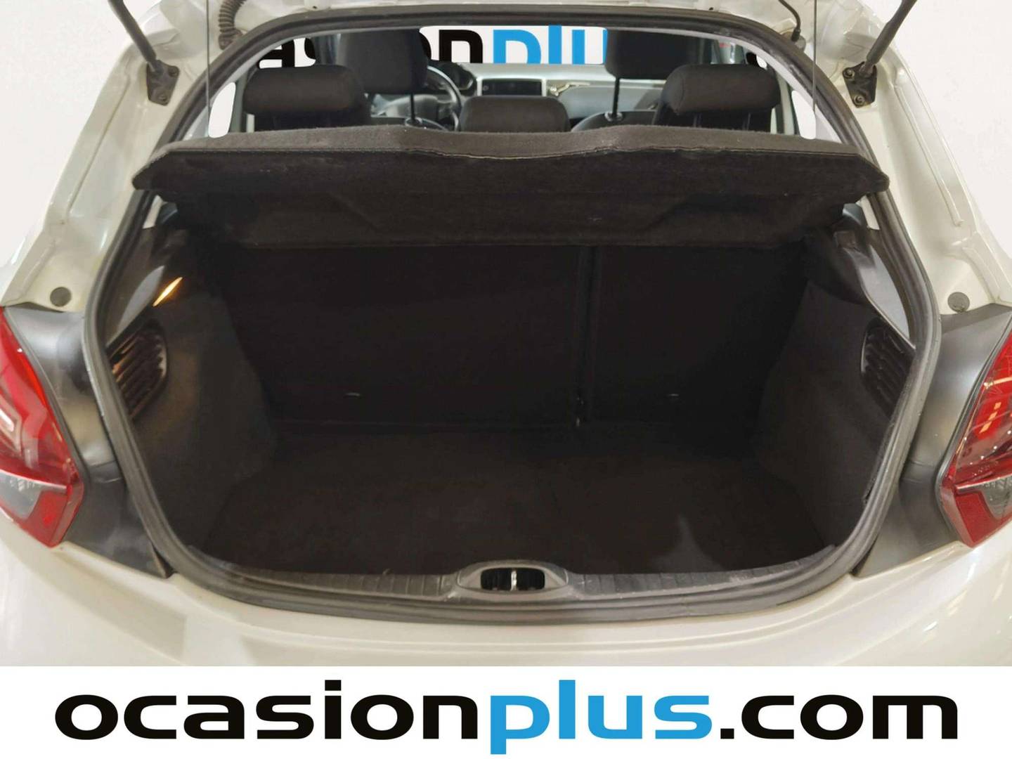 Fotos maletero Peugeot 208 Peugeot 208 PureTech Signature (82 CV)