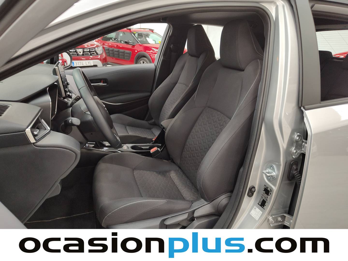 Foto asientos delanteros Toyota Corolla Toyota Corolla 125H Business E-CVT (122 CV)