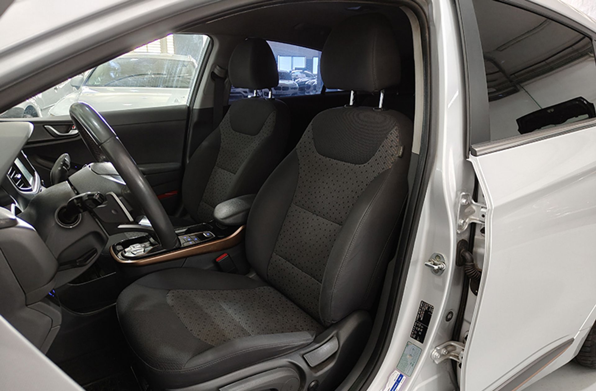 Hyundai Ioniq EV Style - foto 12